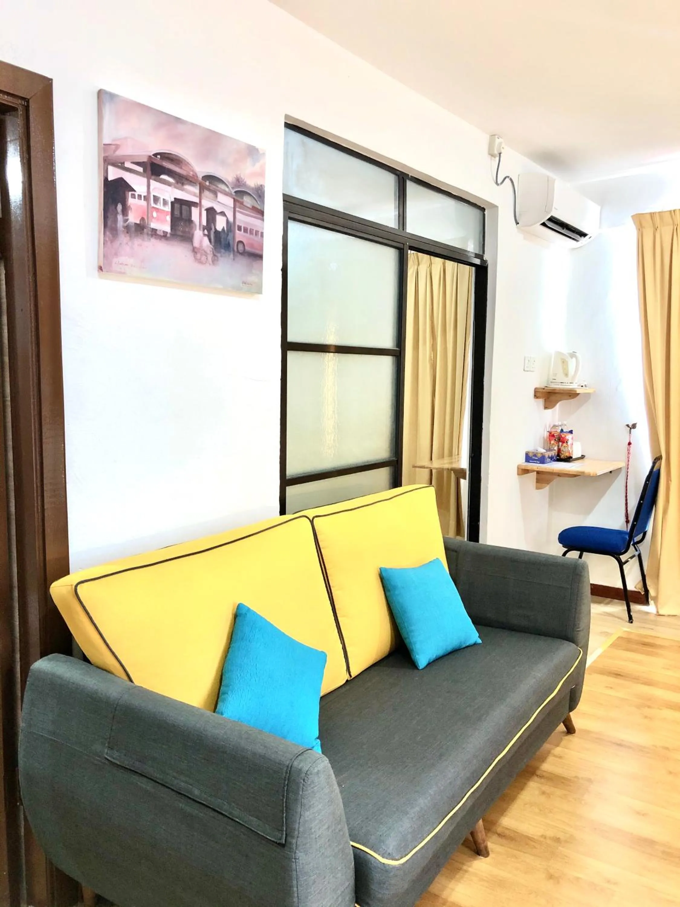 Living room in AM Transit Inn Kuala Terengganu