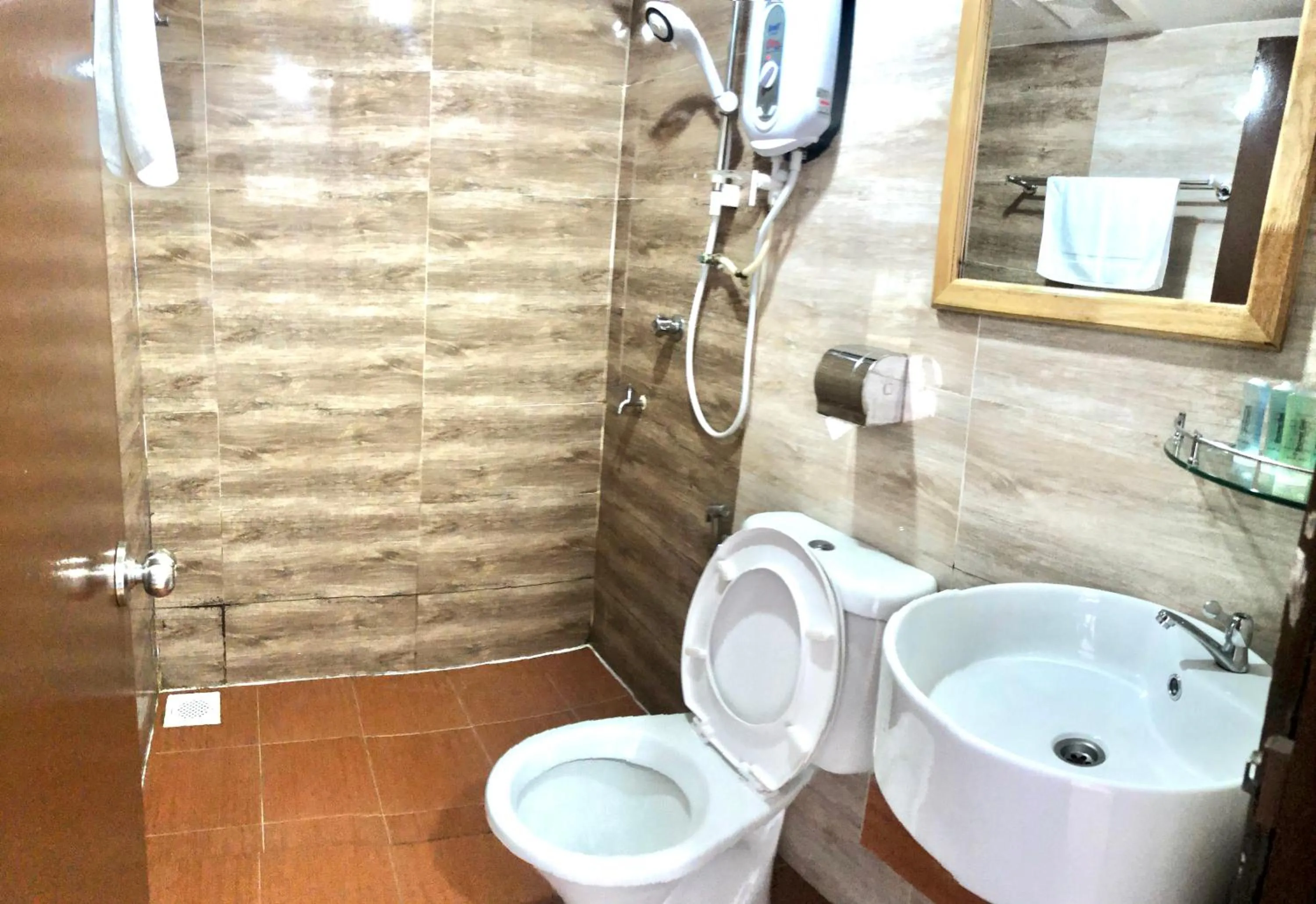 Bathroom in AM Transit Inn Kuala Terengganu