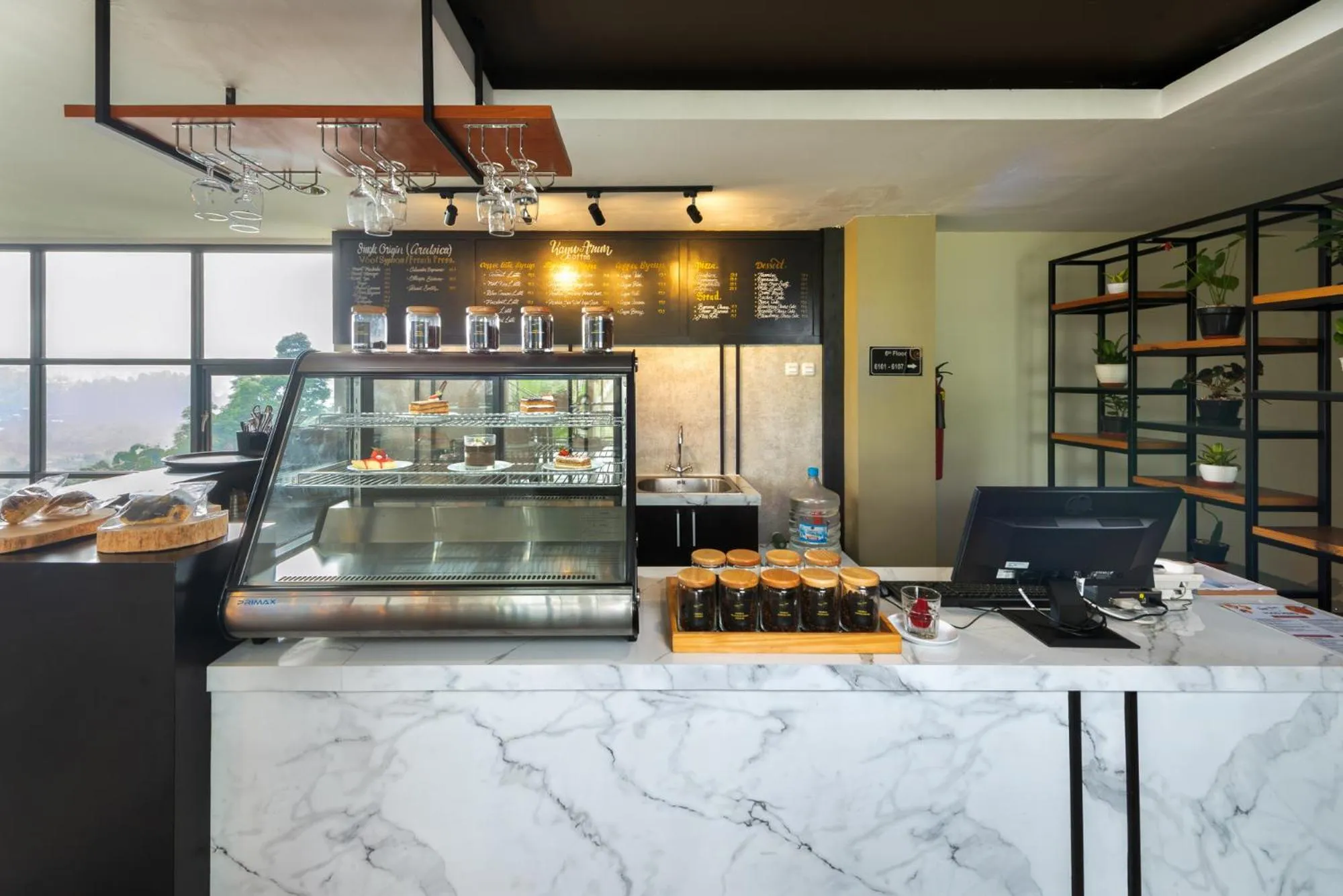 Restaurant/places to eat in Nava Hotel Tawangmangu