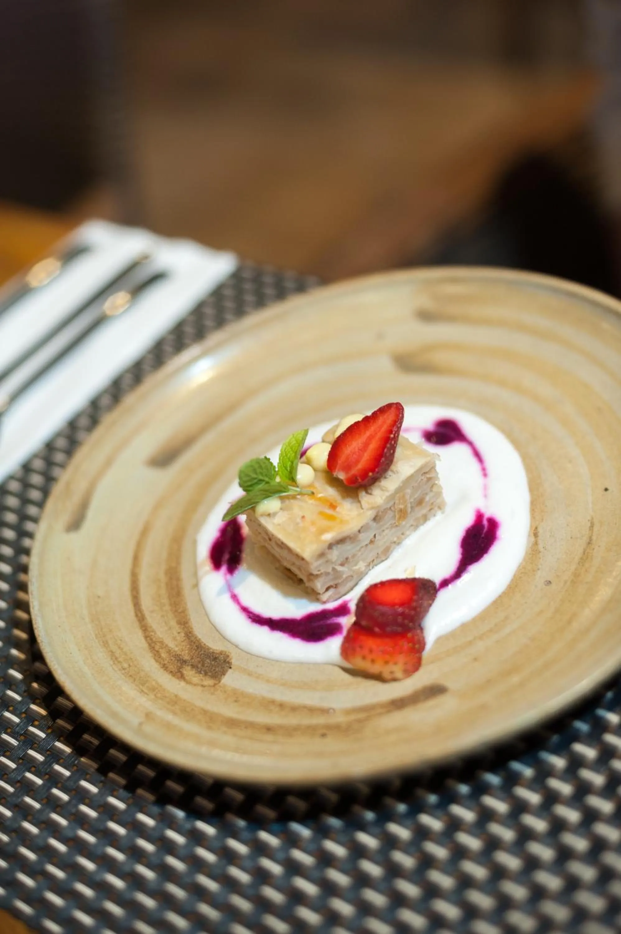 Restaurant/places to eat in Nava Hotel Tawangmangu