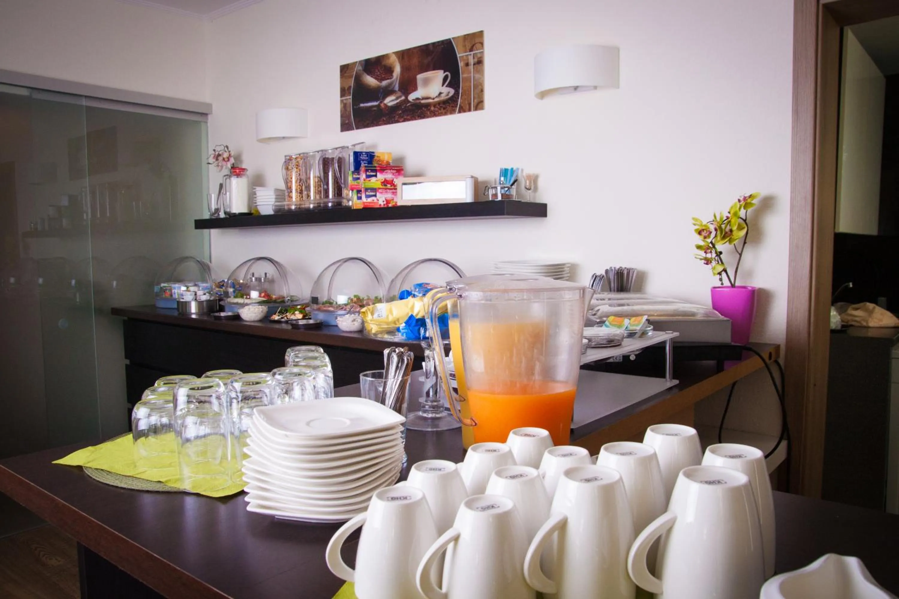 Buffet breakfast in Garni-Hotel An der Weide