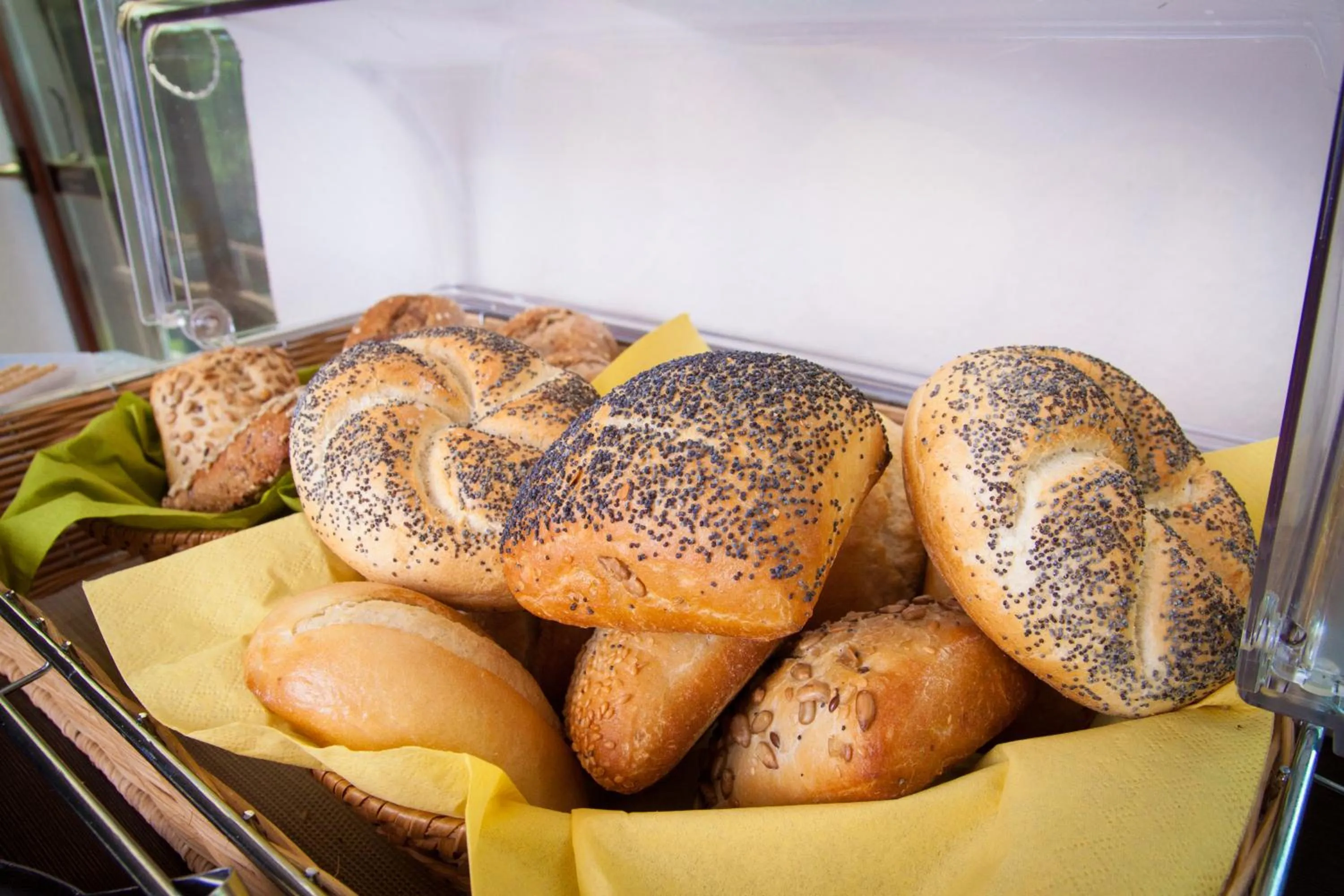 Buffet breakfast in Garni-Hotel An der Weide