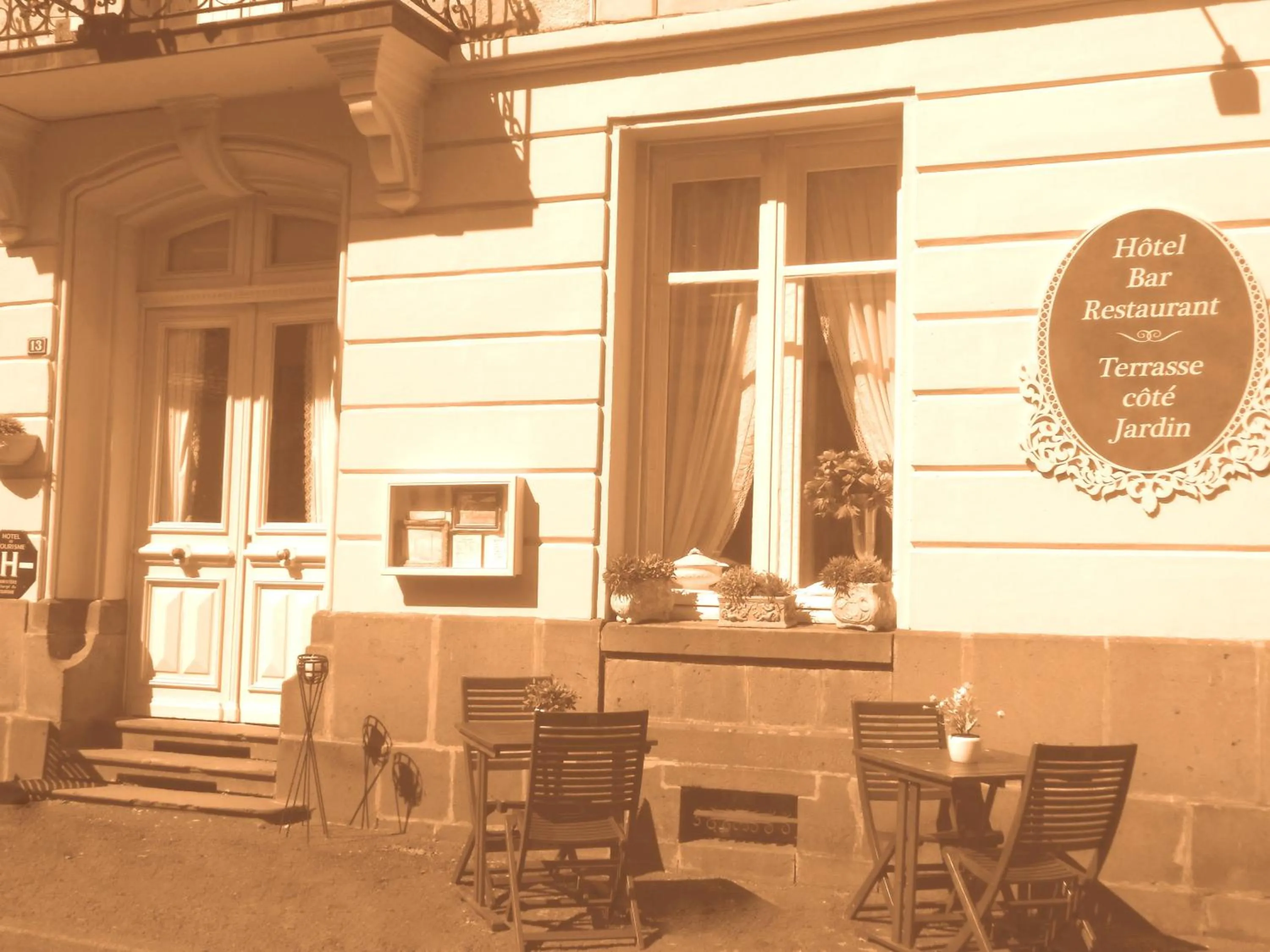 Facade/entrance in Hôtel De La Providence