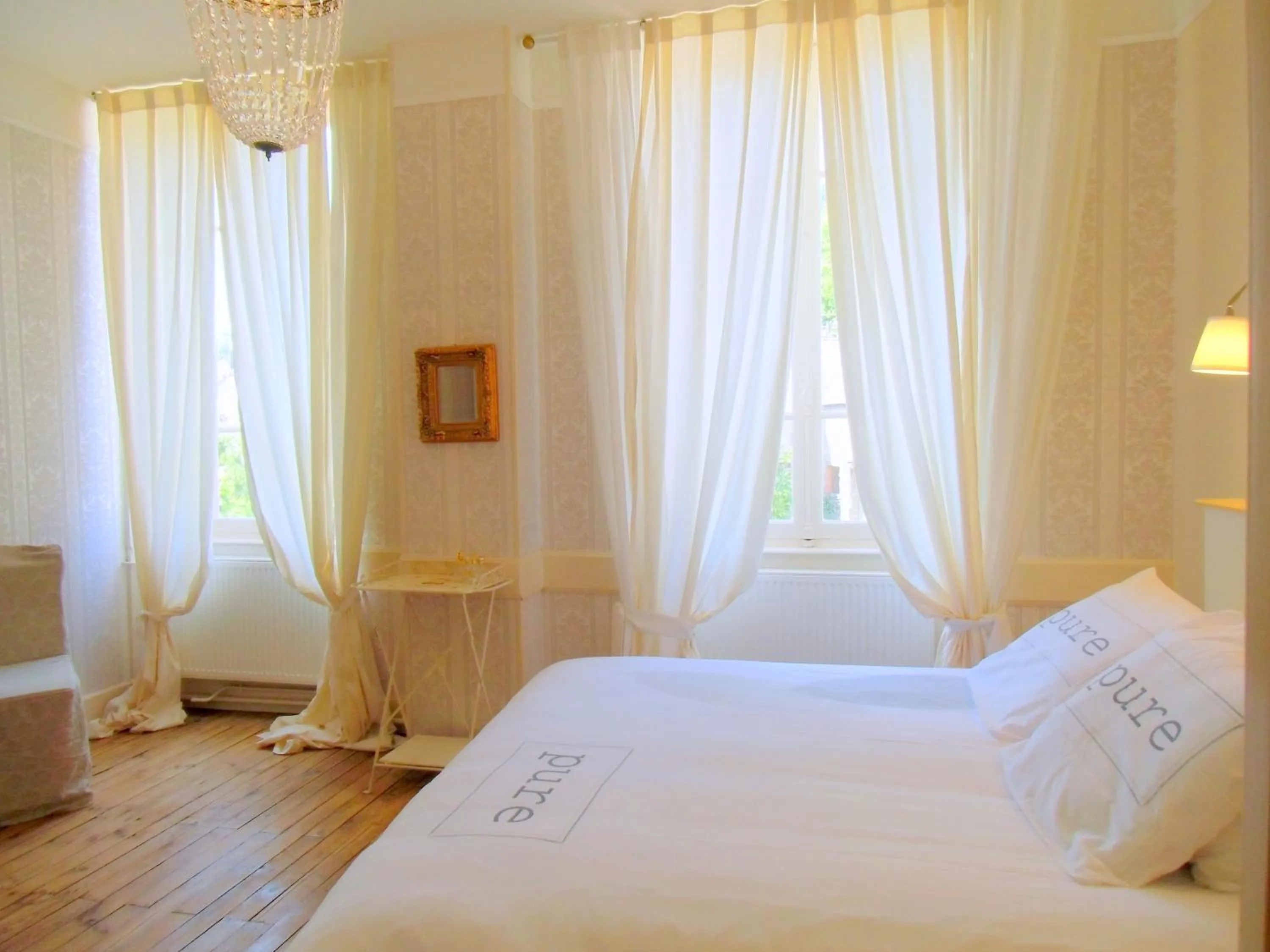 Photo of the whole room in Hôtel De La Providence