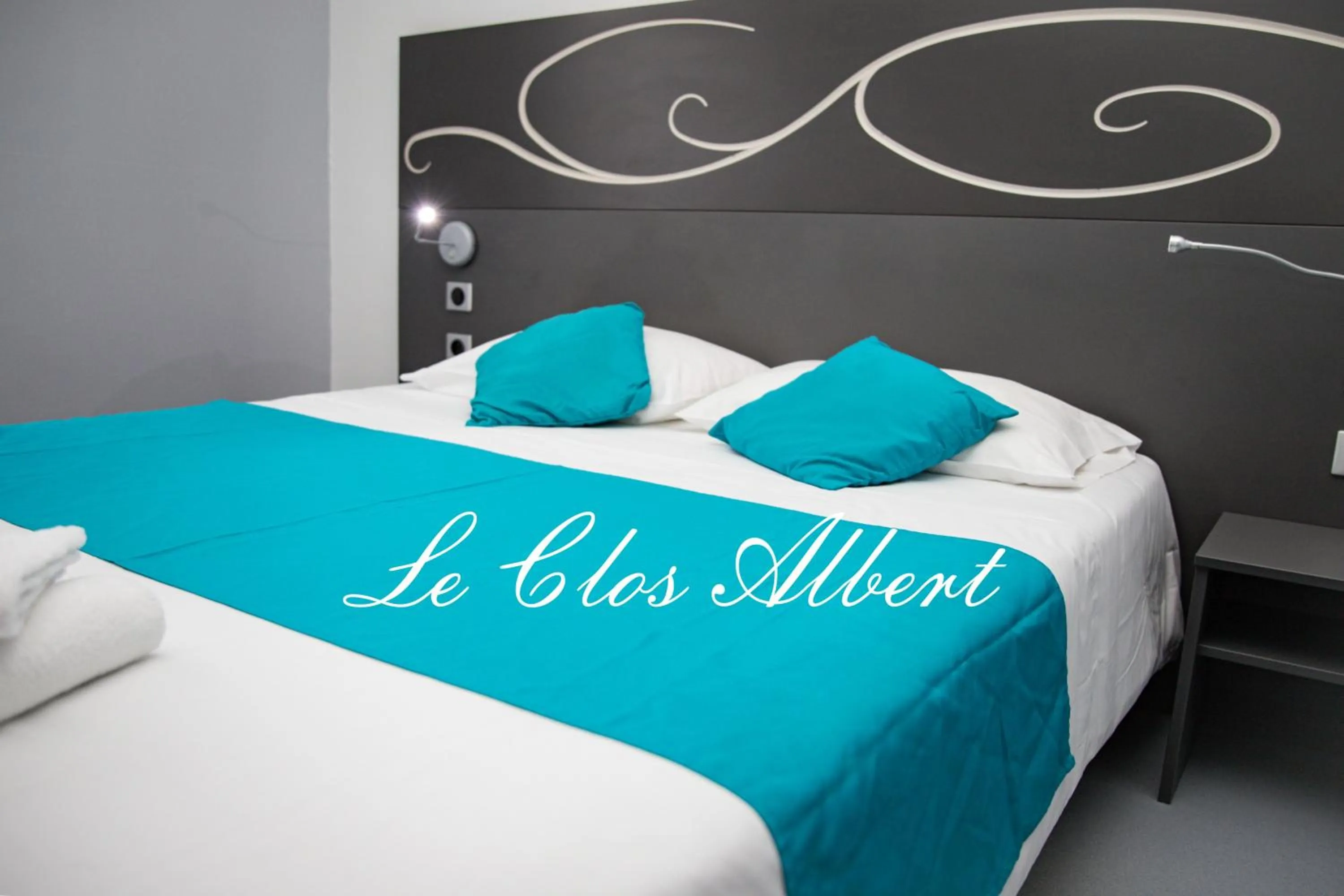 Bed in Le Clos Albert
