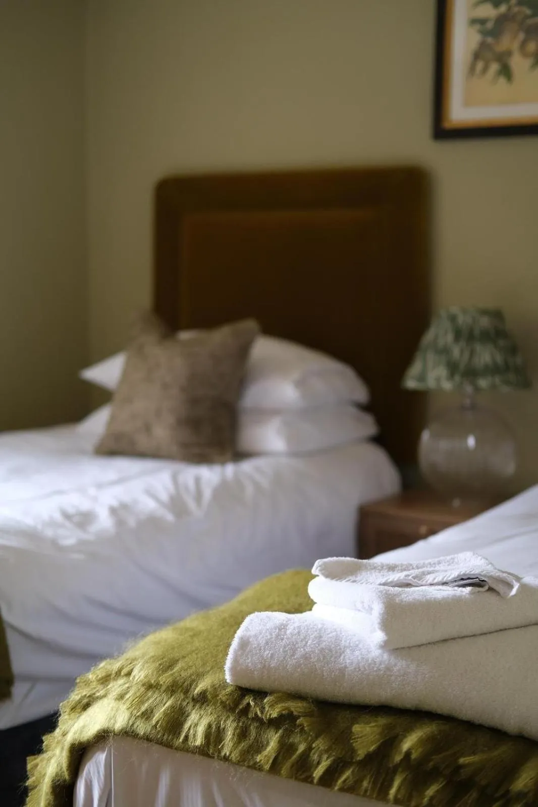 Bed in The Peacock at Barlow