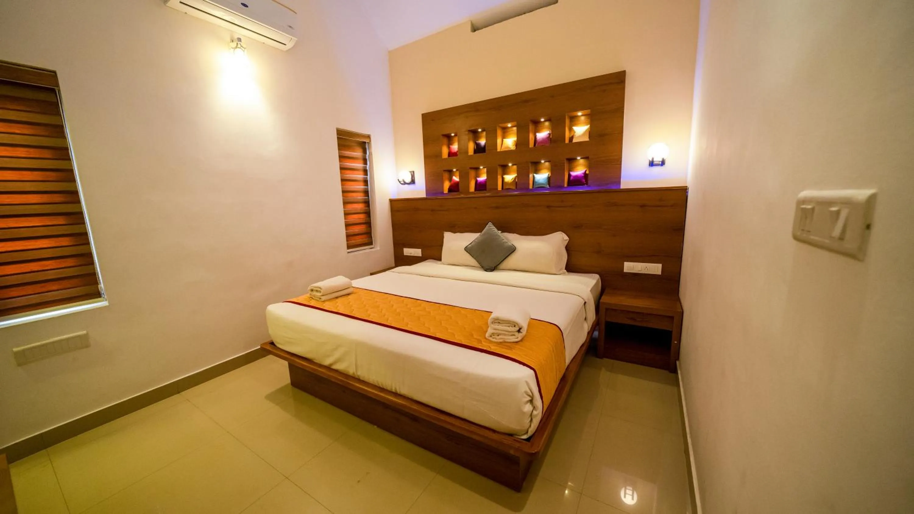 Photo of the whole room, Bed in Vythiri Holiday Resort, Wayanad