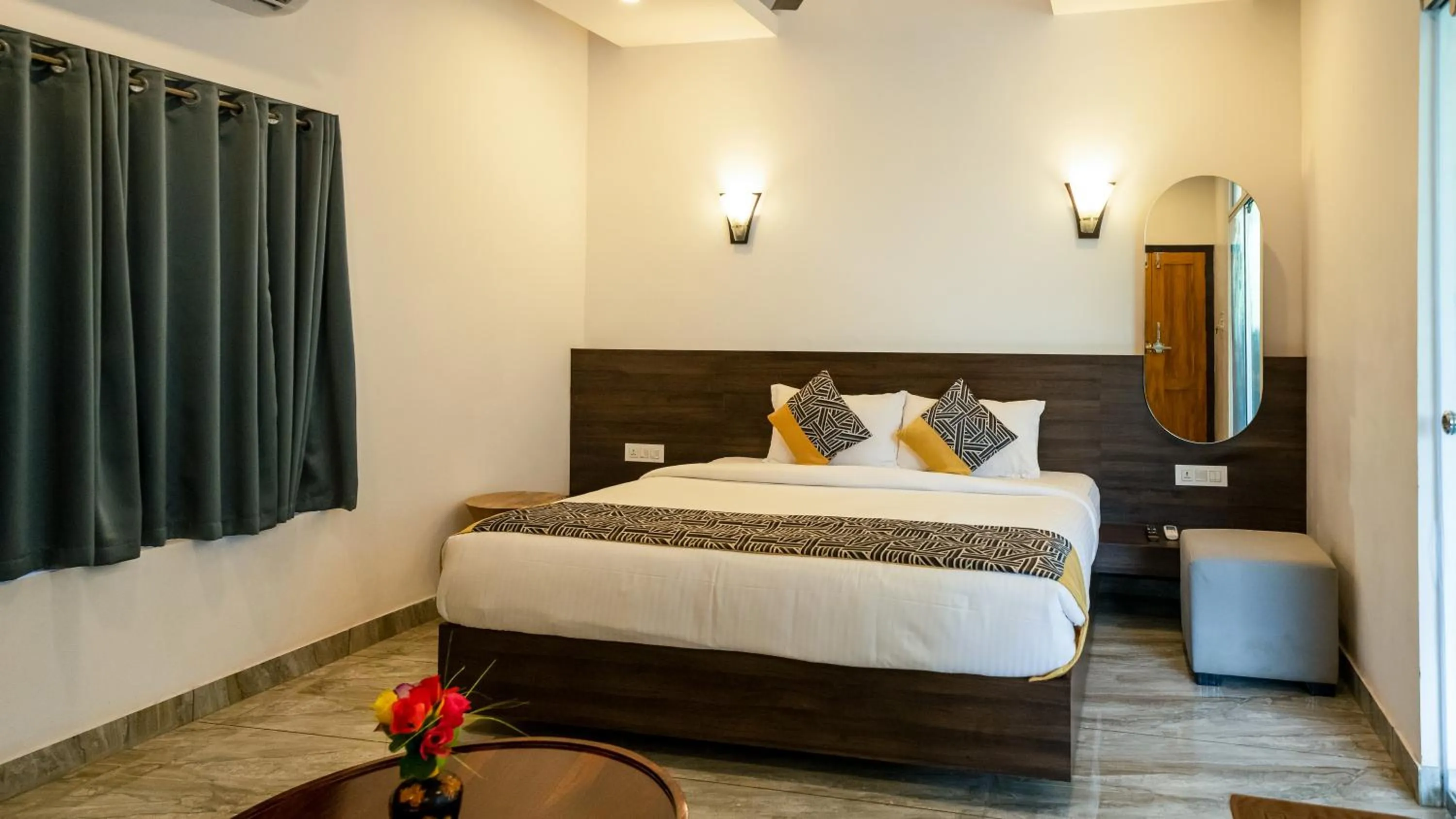 Photo of the whole room, Bed in Vythiri Holiday Resort, Wayanad