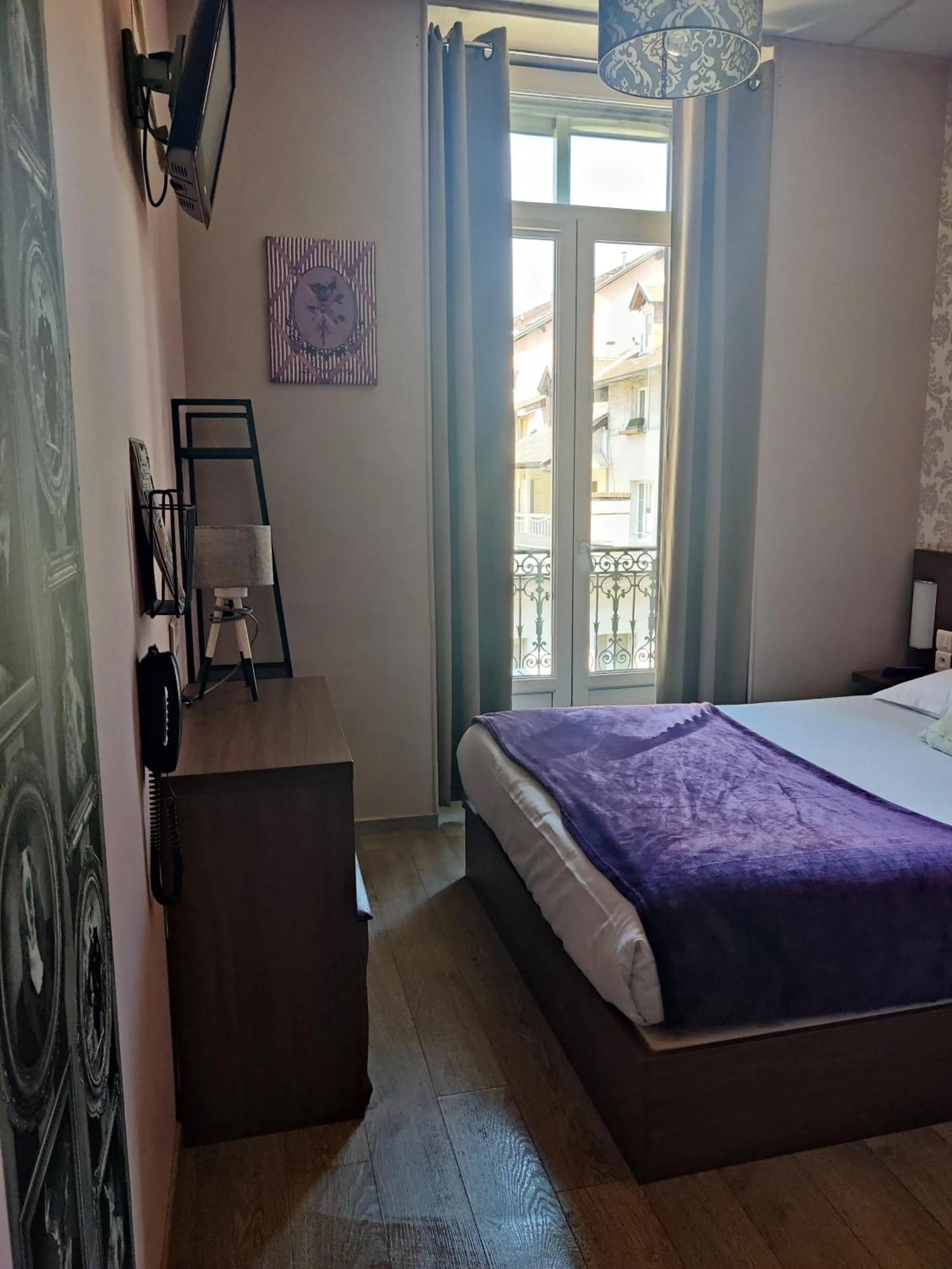 Bed in Atipik Hôtel