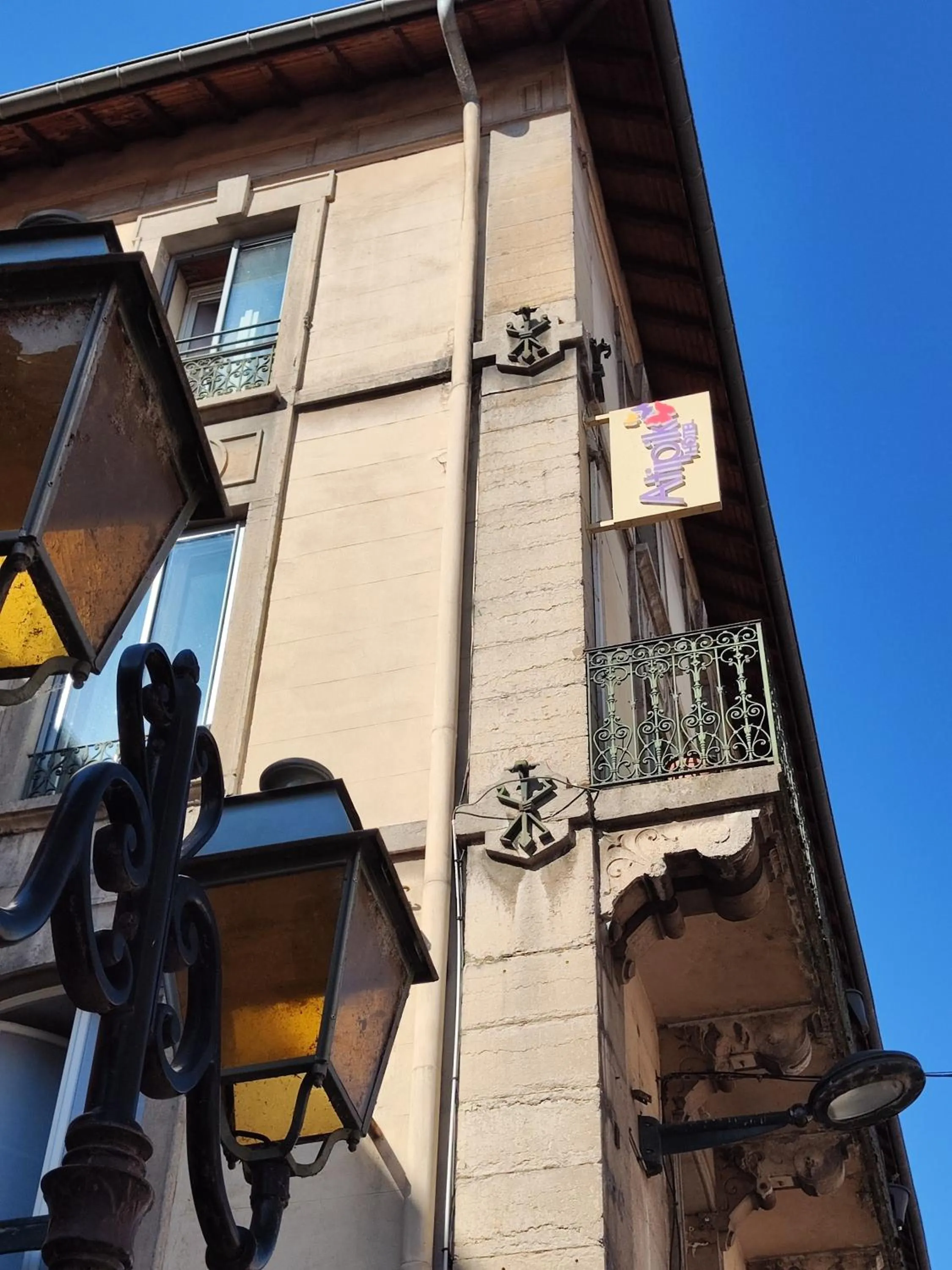 Property building in Atipik Hôtel