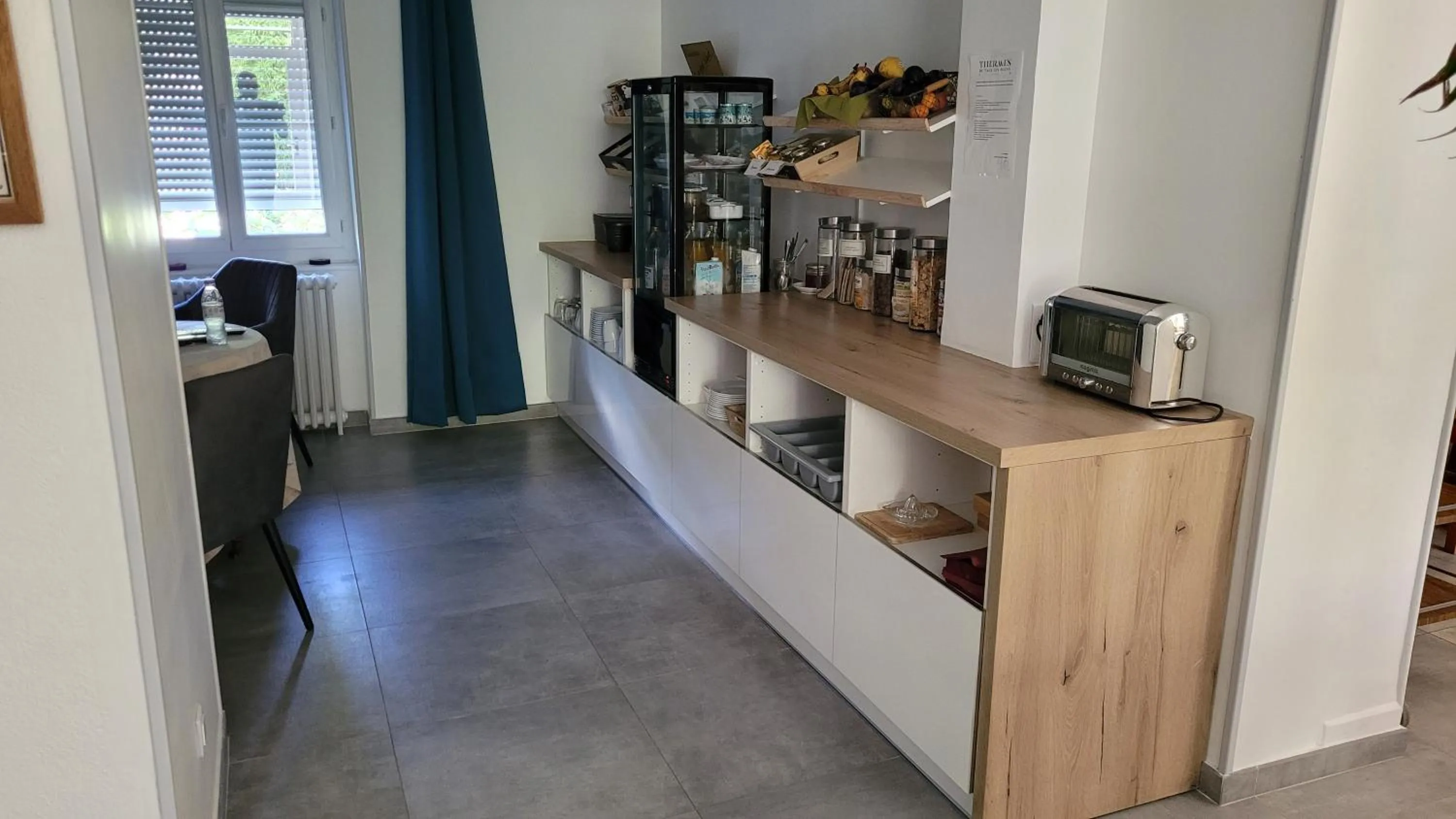 Property building in Hôtel Restaurant Les Touristes