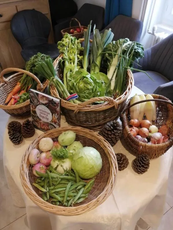 Restaurant/places to eat in Hôtel Restaurant Les Touristes