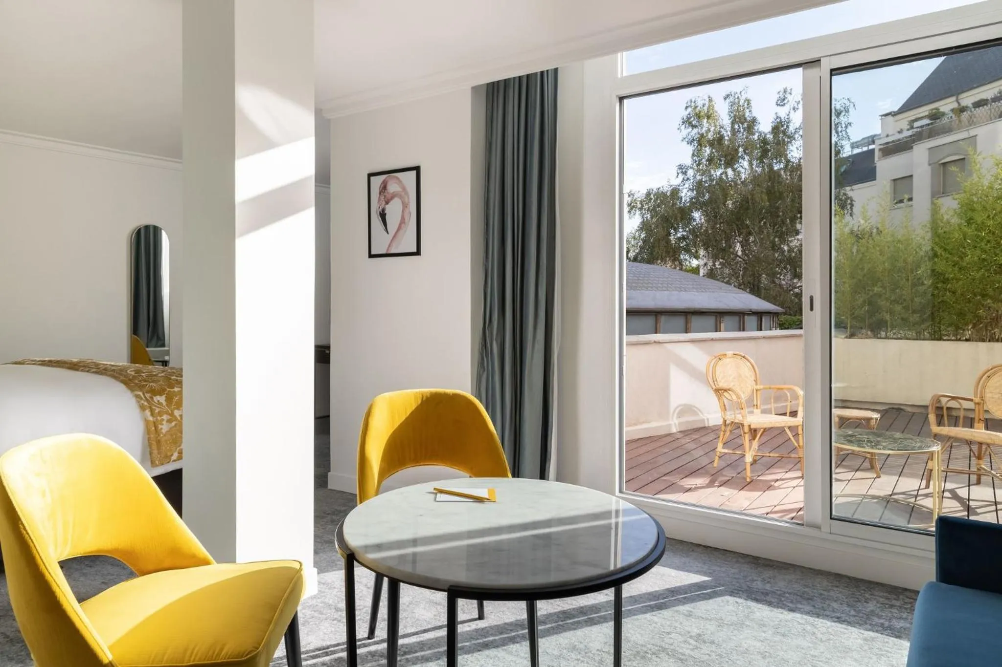 Photo of the whole room in voco Paris Montparnasse by IHG