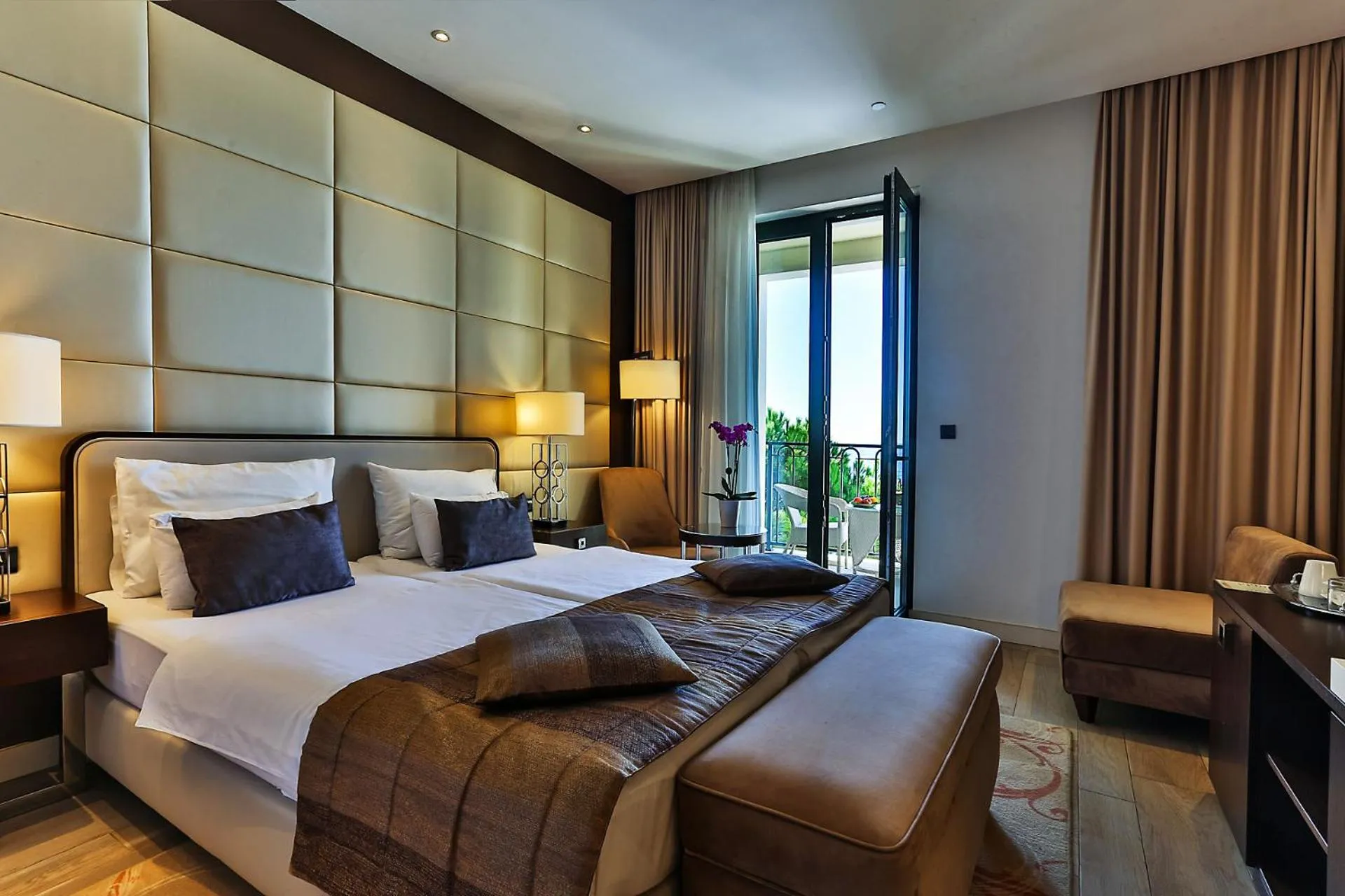 Bedroom, Bed in Hotel Riva by Aycon