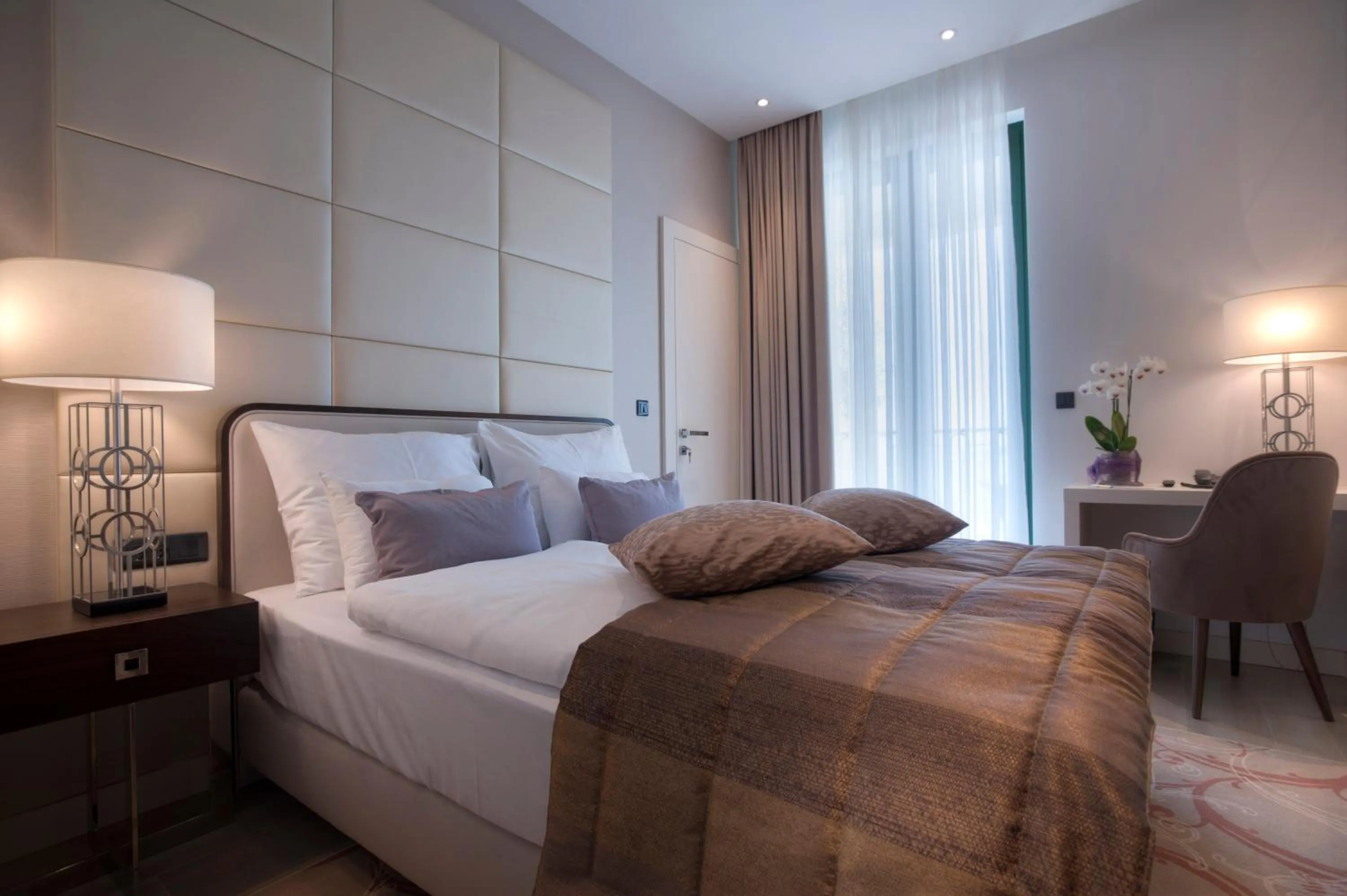 Bedroom, Bed in Hotel Riva by Aycon