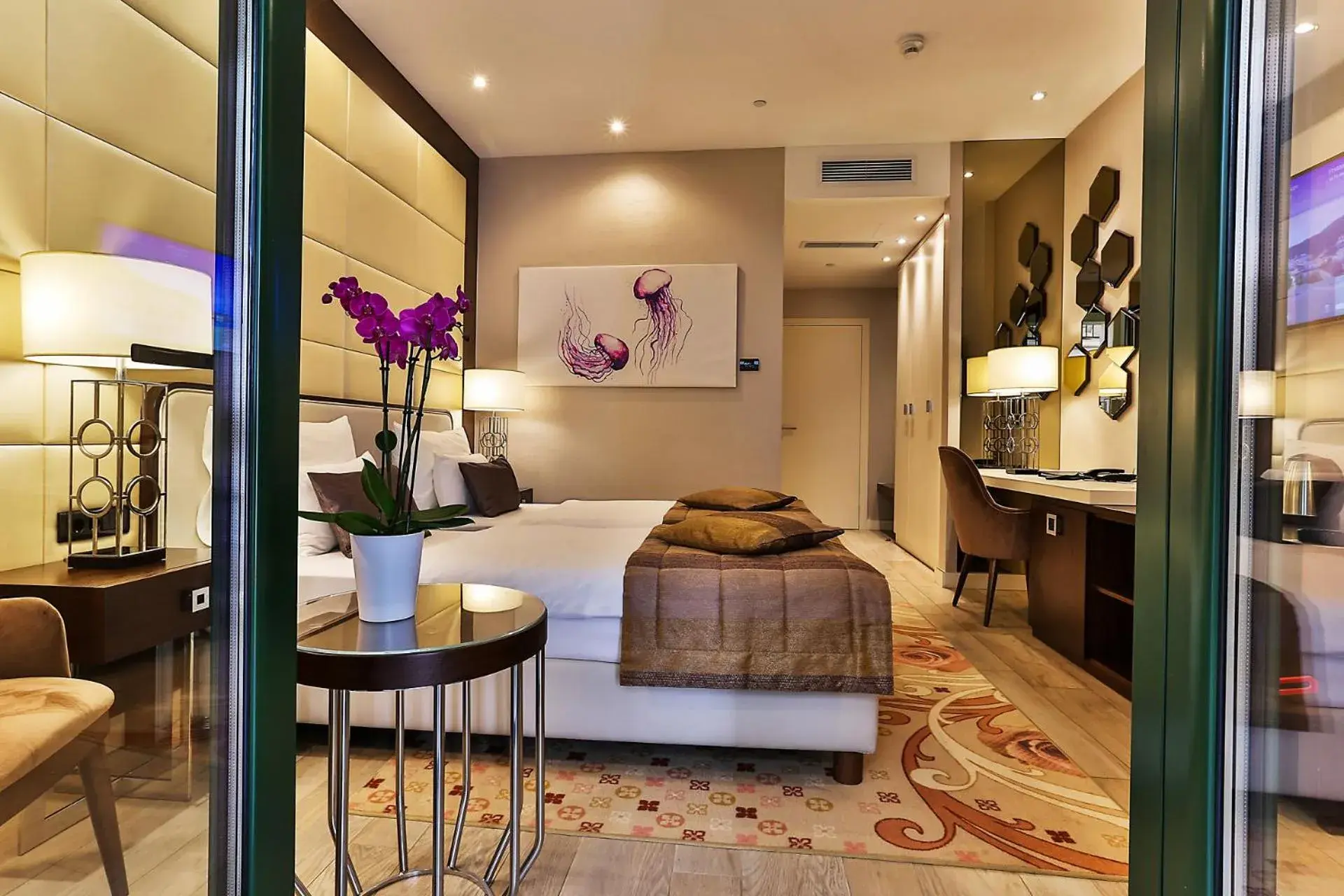 Double or Twin Room with Mountain View - single occupancy in Hotel Riva by Aycon Double or Twin Room with Mountain View - single occupancy in Hotel Riva by Aycon