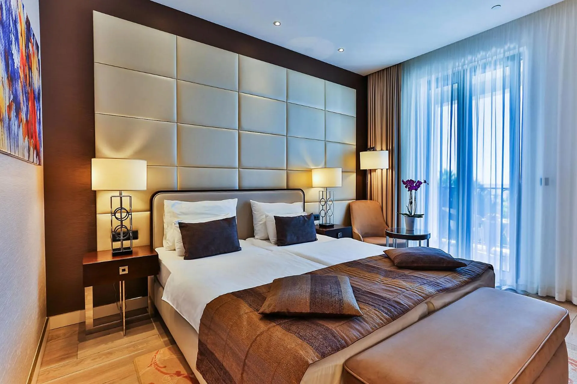 Sea view, Bed in Hotel Riva by Aycon