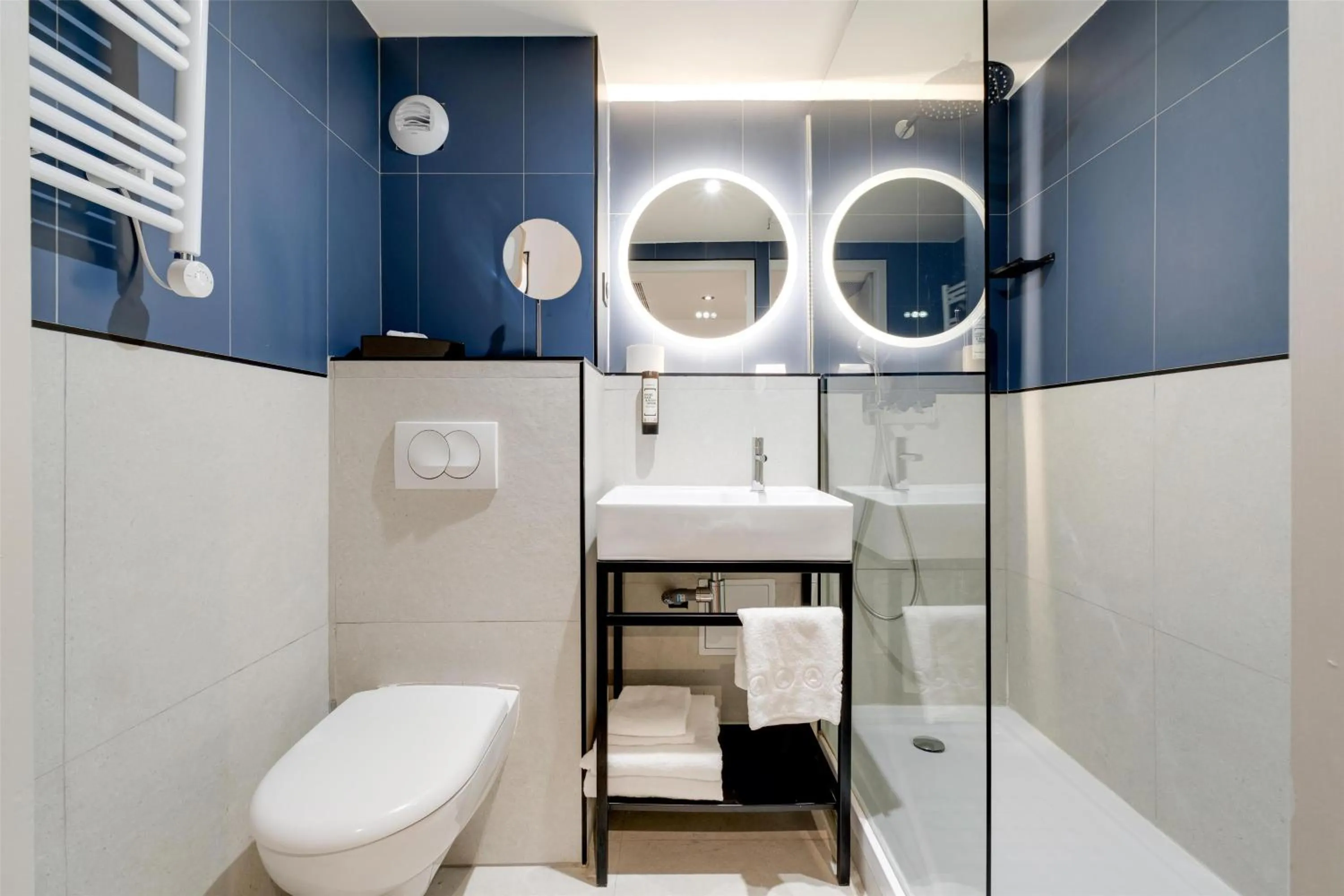 Bathroom in Best Western Kobalt Annecy Nord - Epagny