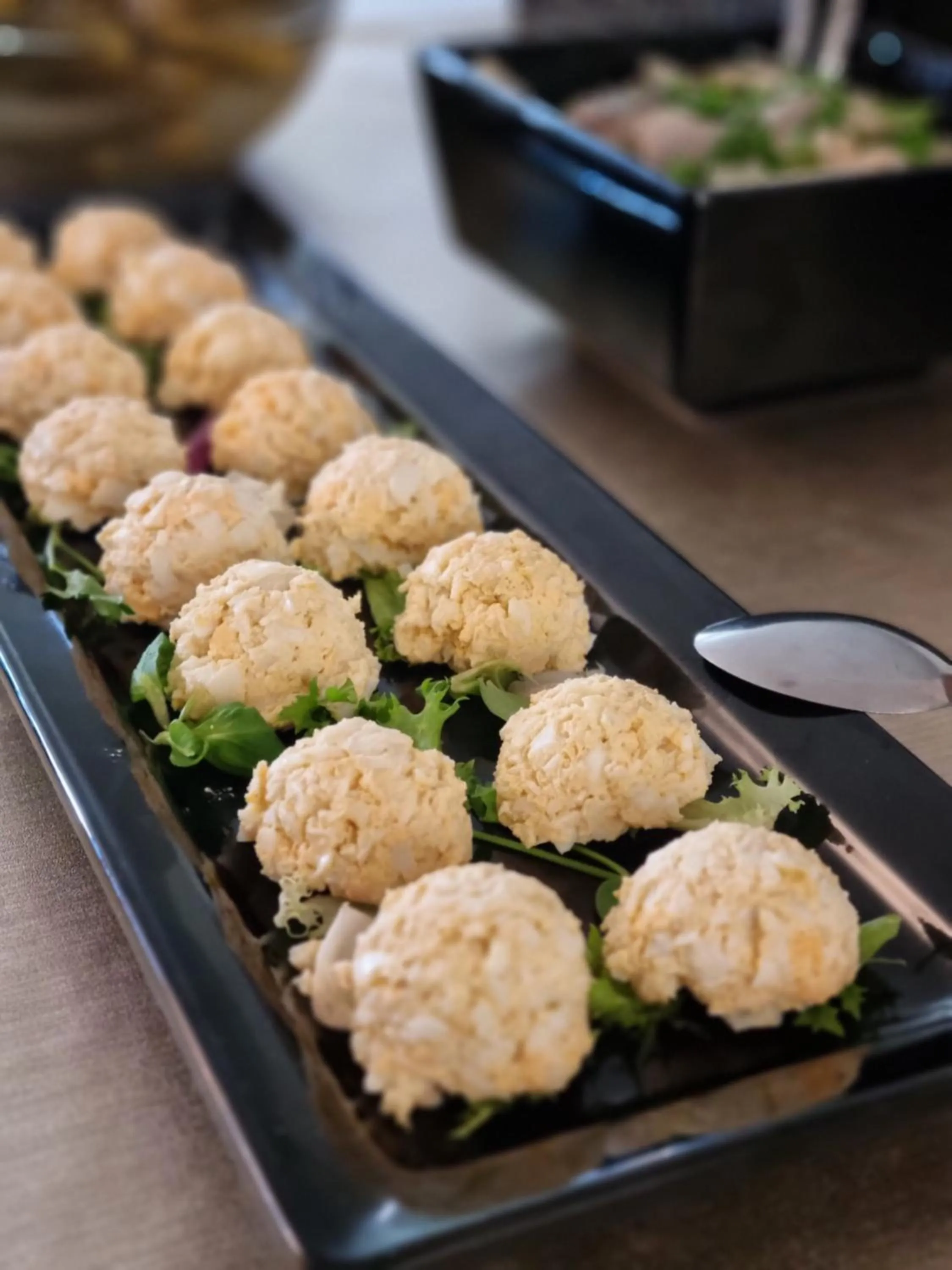 Continental breakfast in Paradiso Park