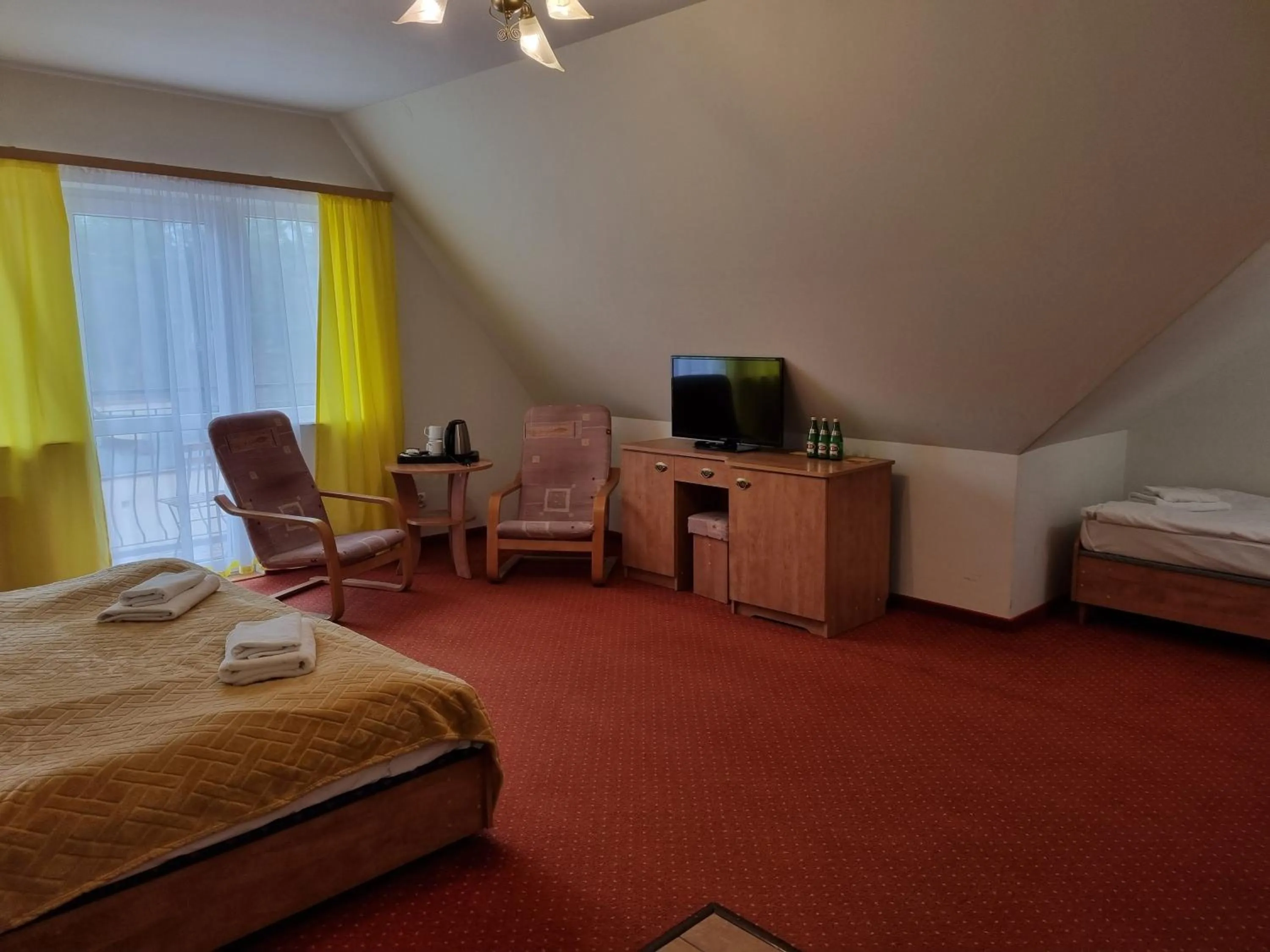 Communal lounge/ TV room in Paradiso Park