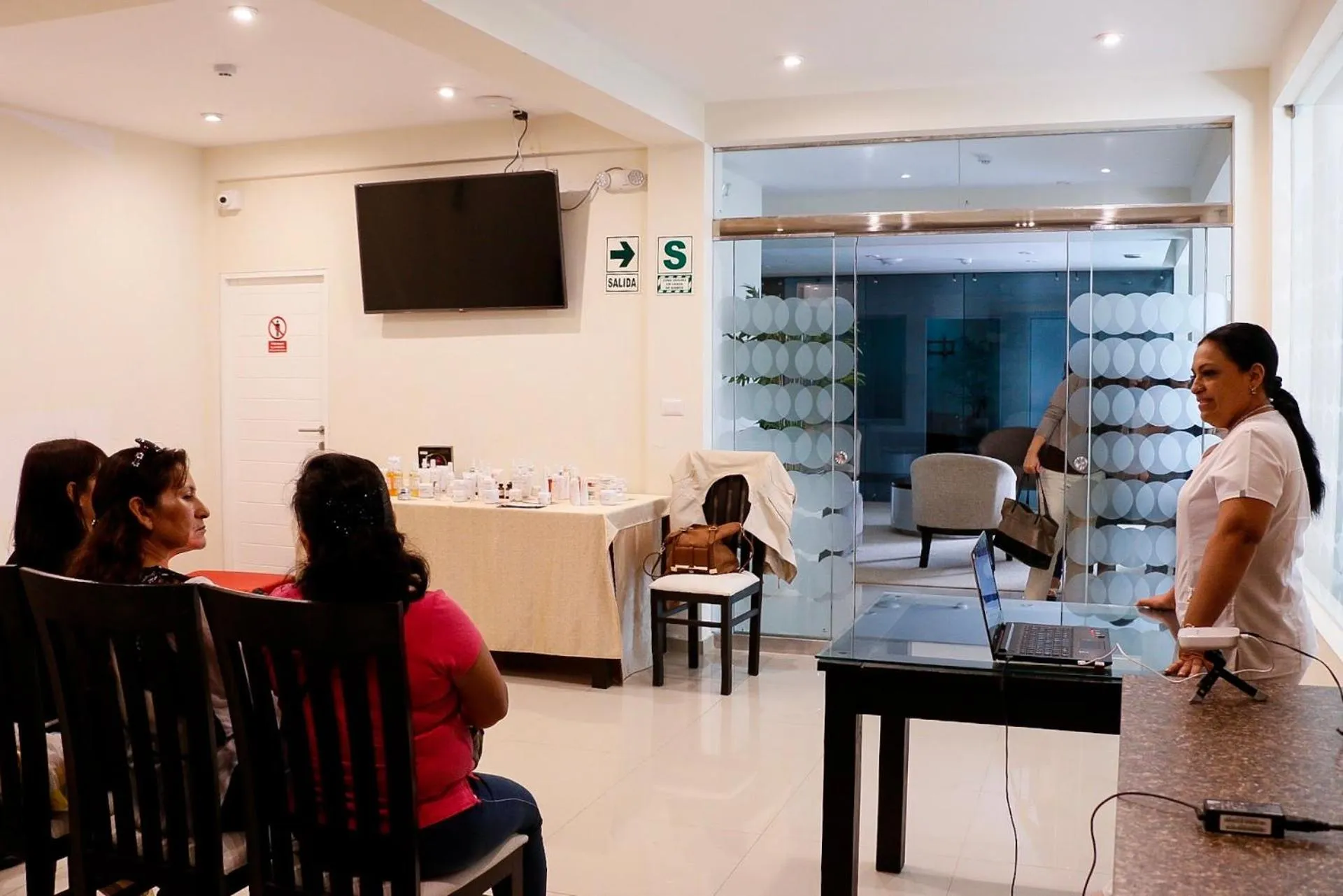 TV and multimedia in Hotel Solec