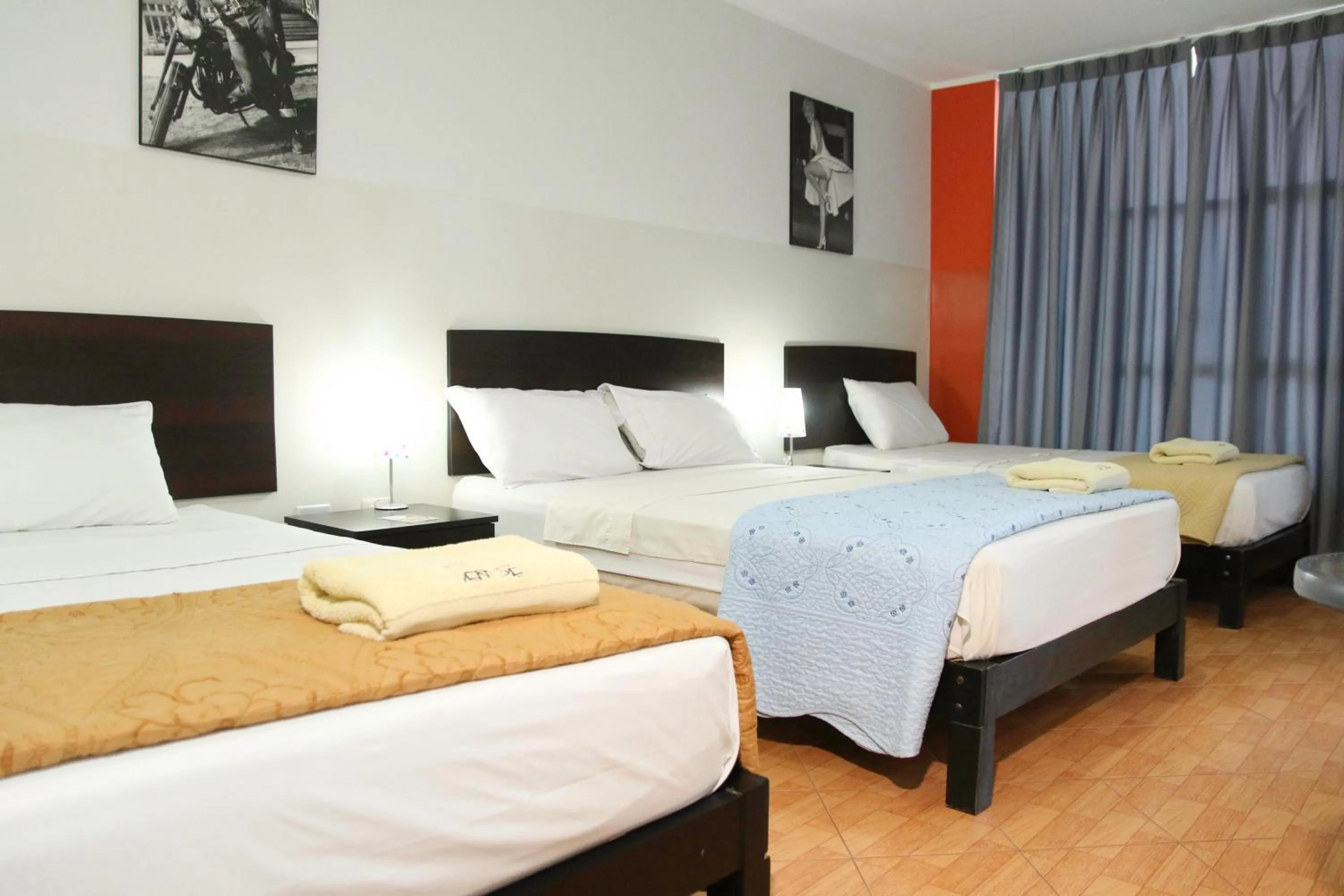 Bed in Hotel Venture