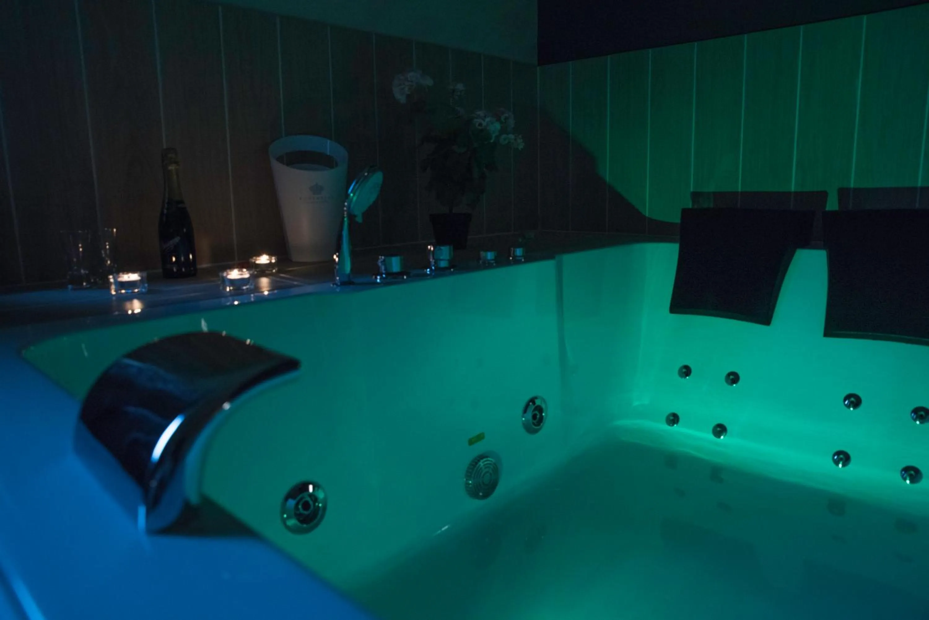 Decorative detail in Il Centro Short Lets