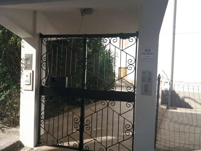 Facade/entrance in Il Centro Short Lets