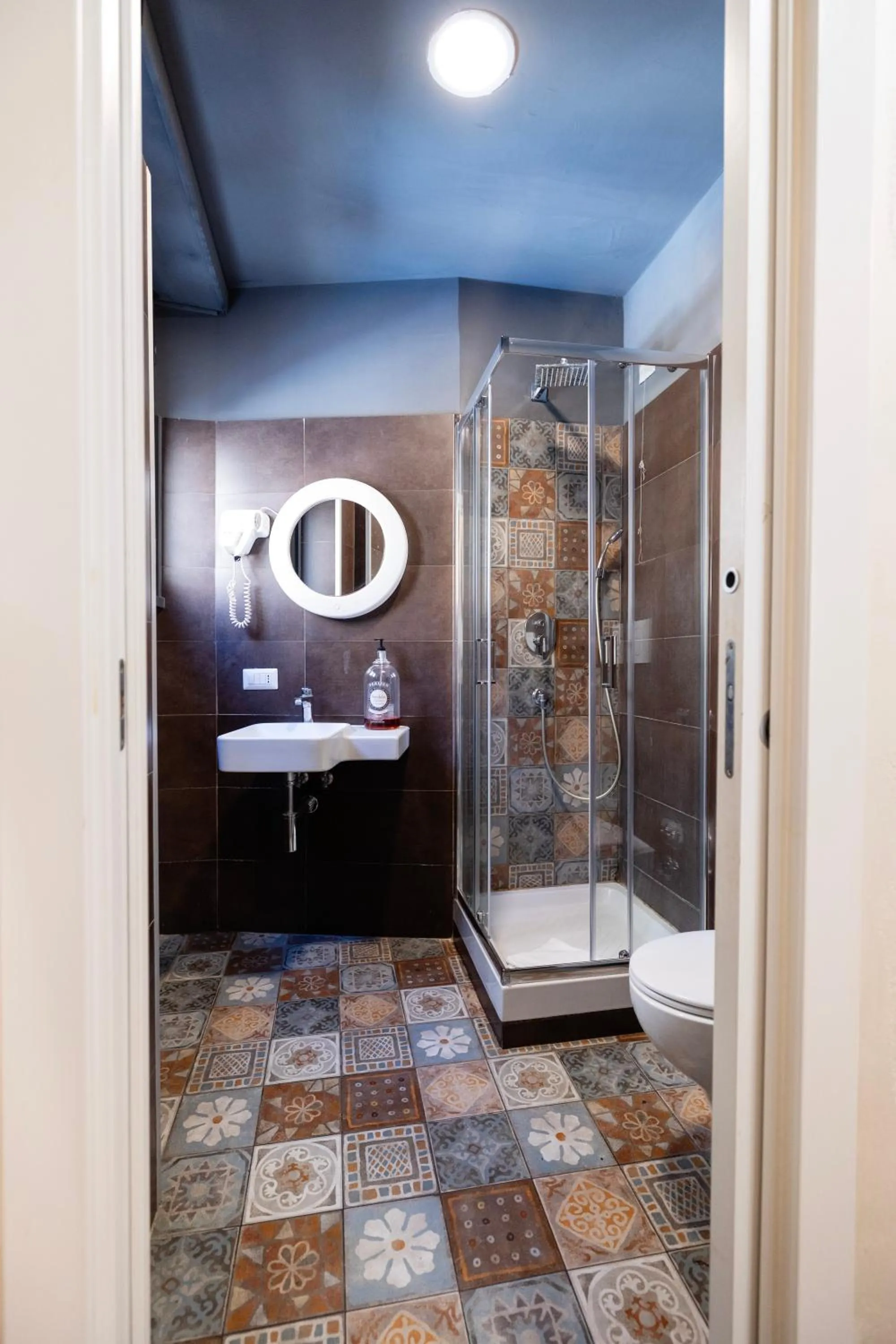 Bathroom in Hostel Trastevere