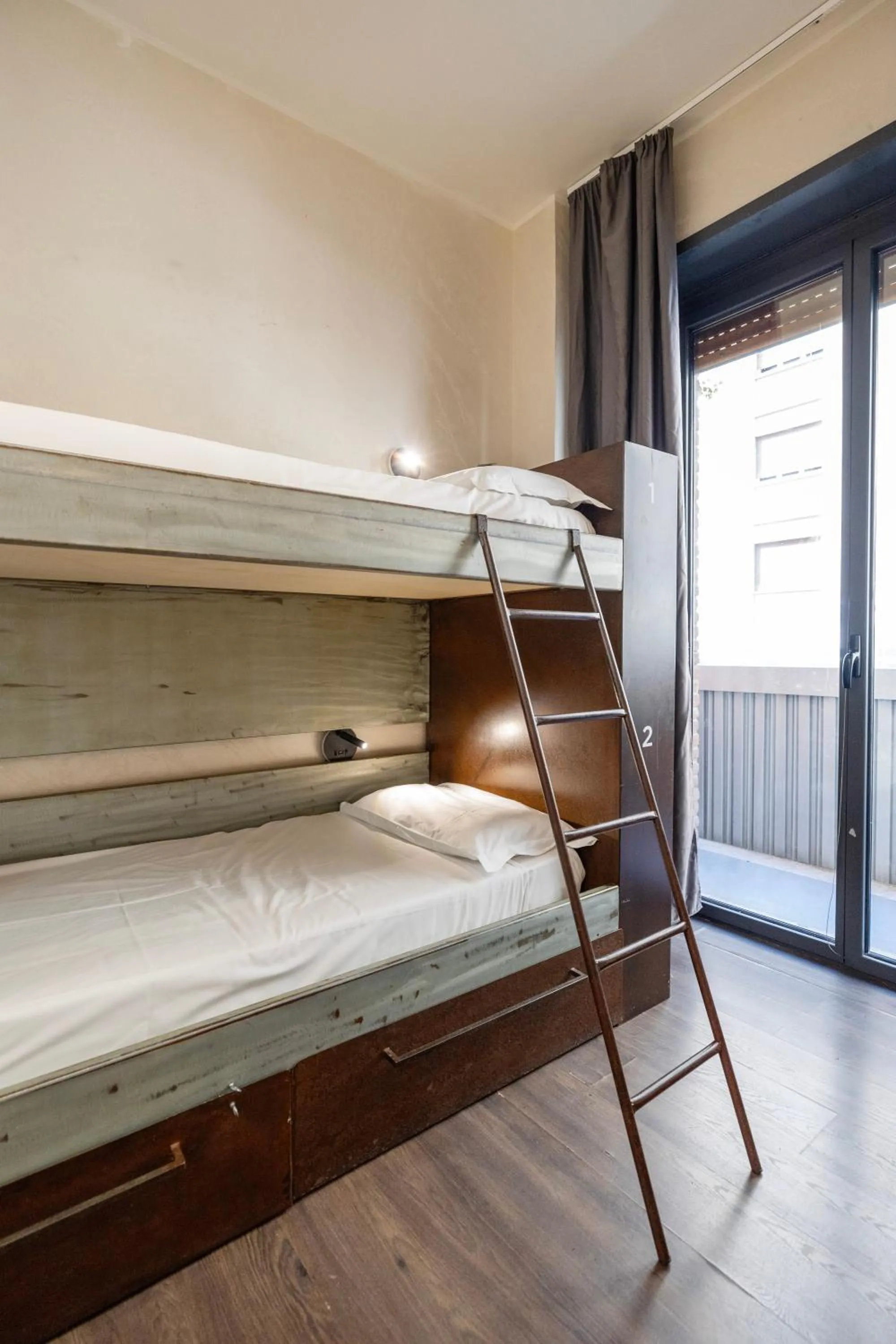 bunk bed, Bed in Hostel Trastevere
