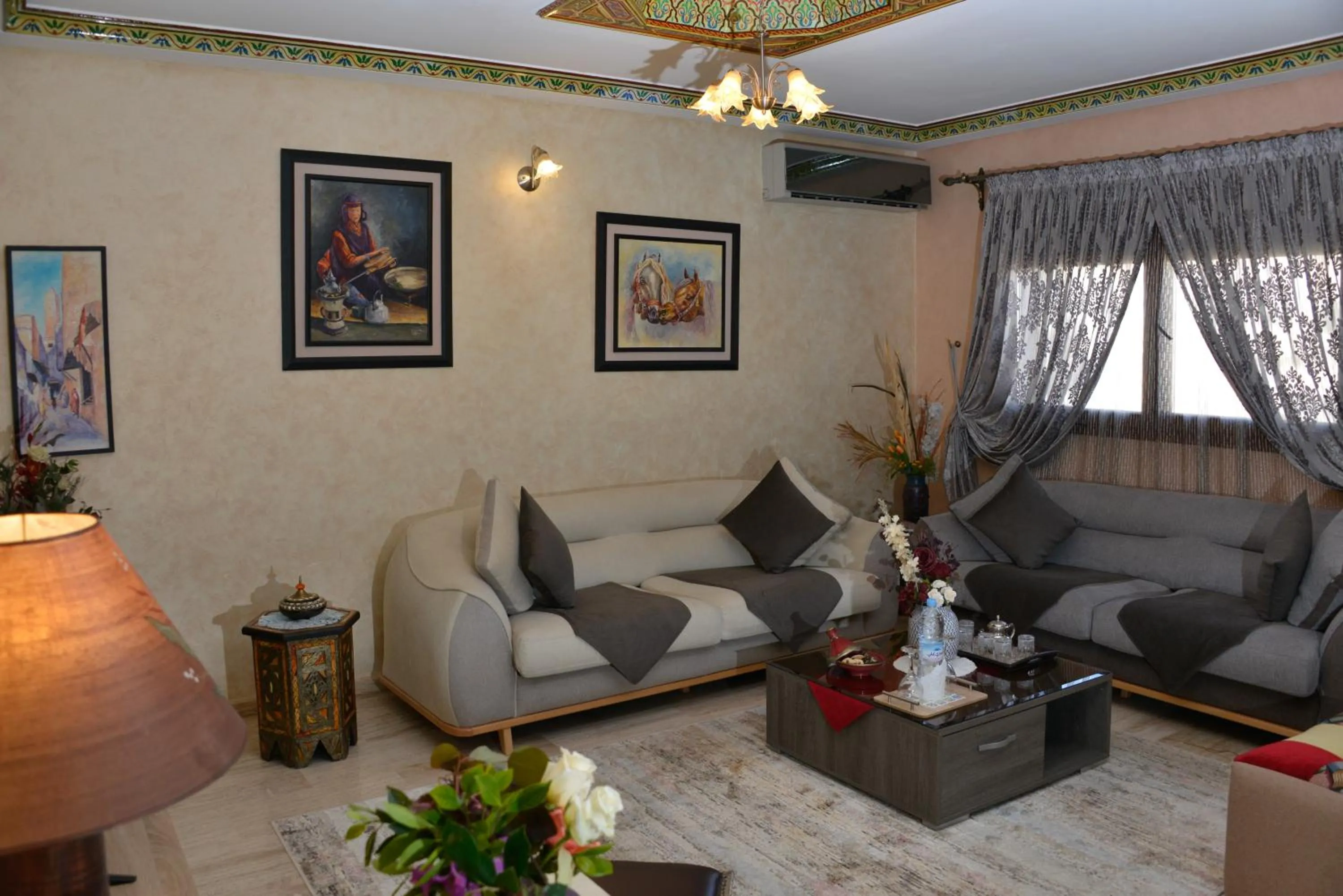 Living room in Aparthotel Les Oliviers Suites & Spa