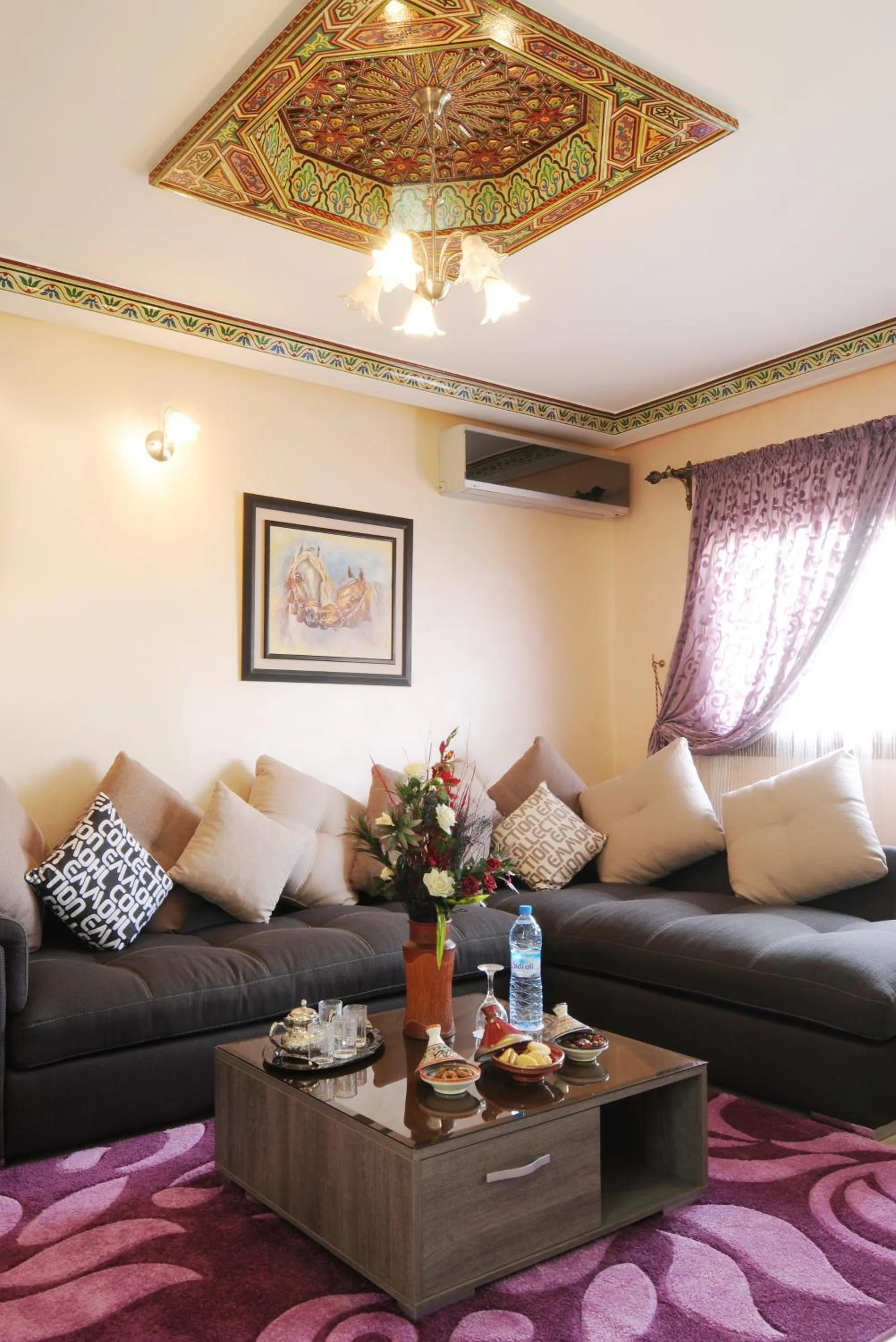 Living room in Aparthotel Les Oliviers Suites & Spa