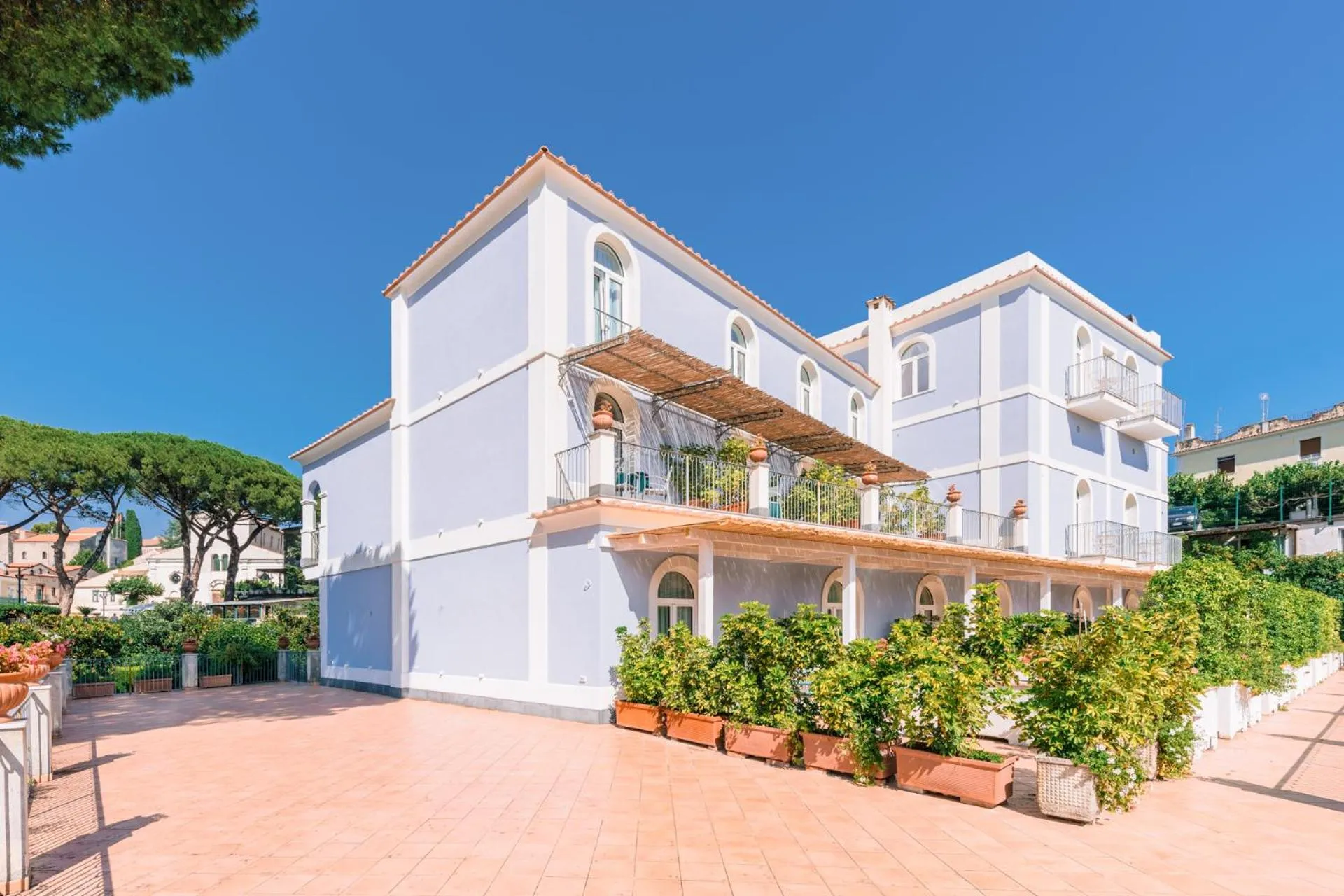 Property building in Hotel Giordano