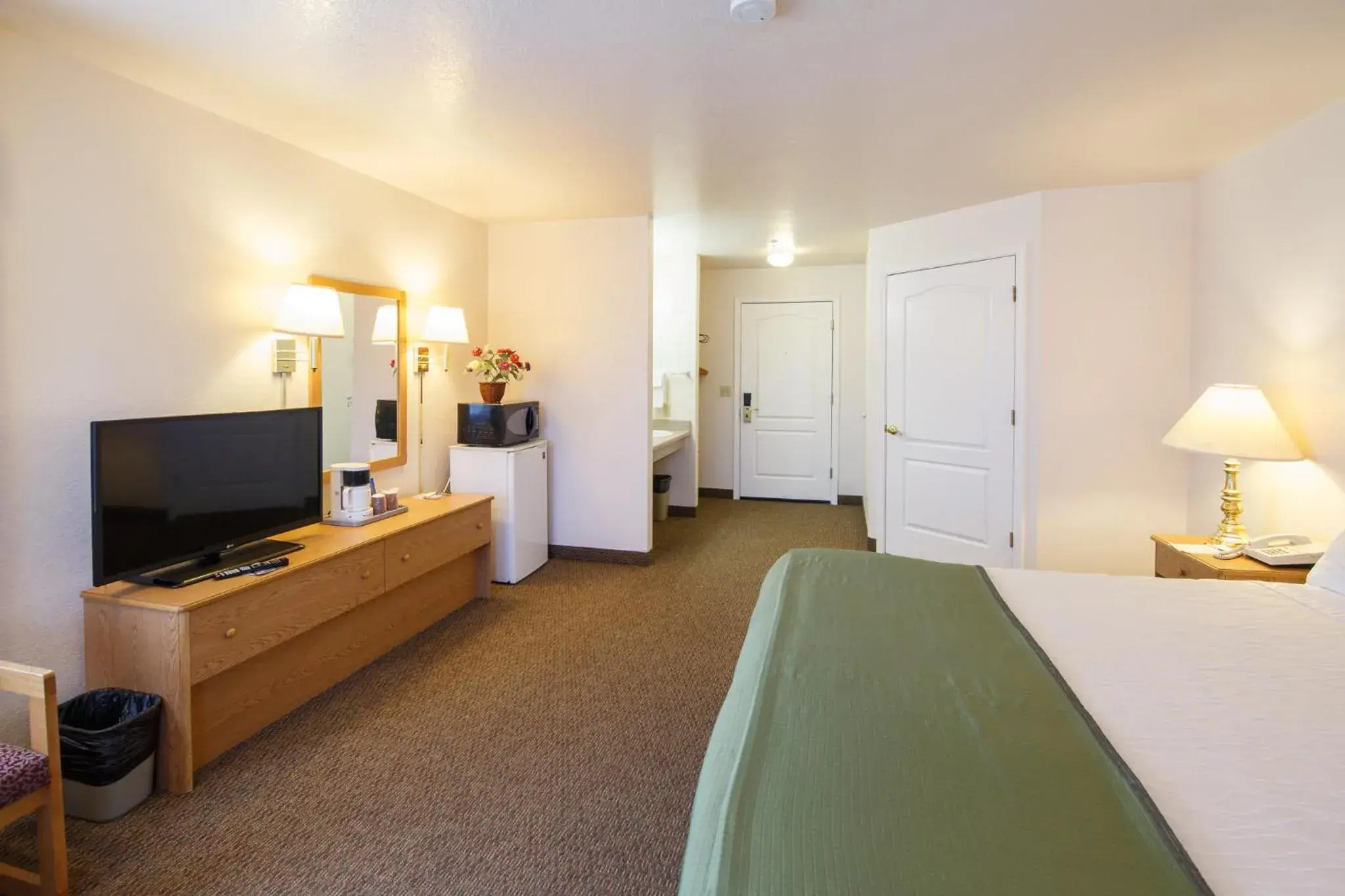 King Suite in Murphys Inn Motel King Suite in Murphys Inn Motel