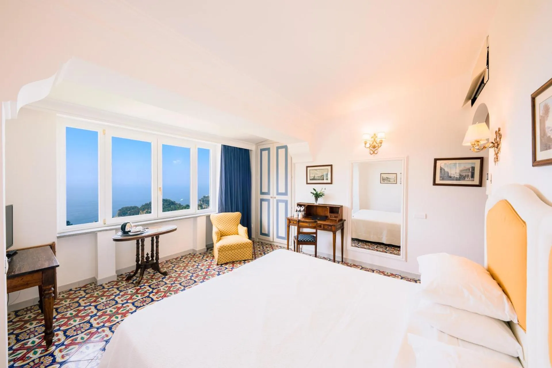 Bed in Hotel Villa Maria