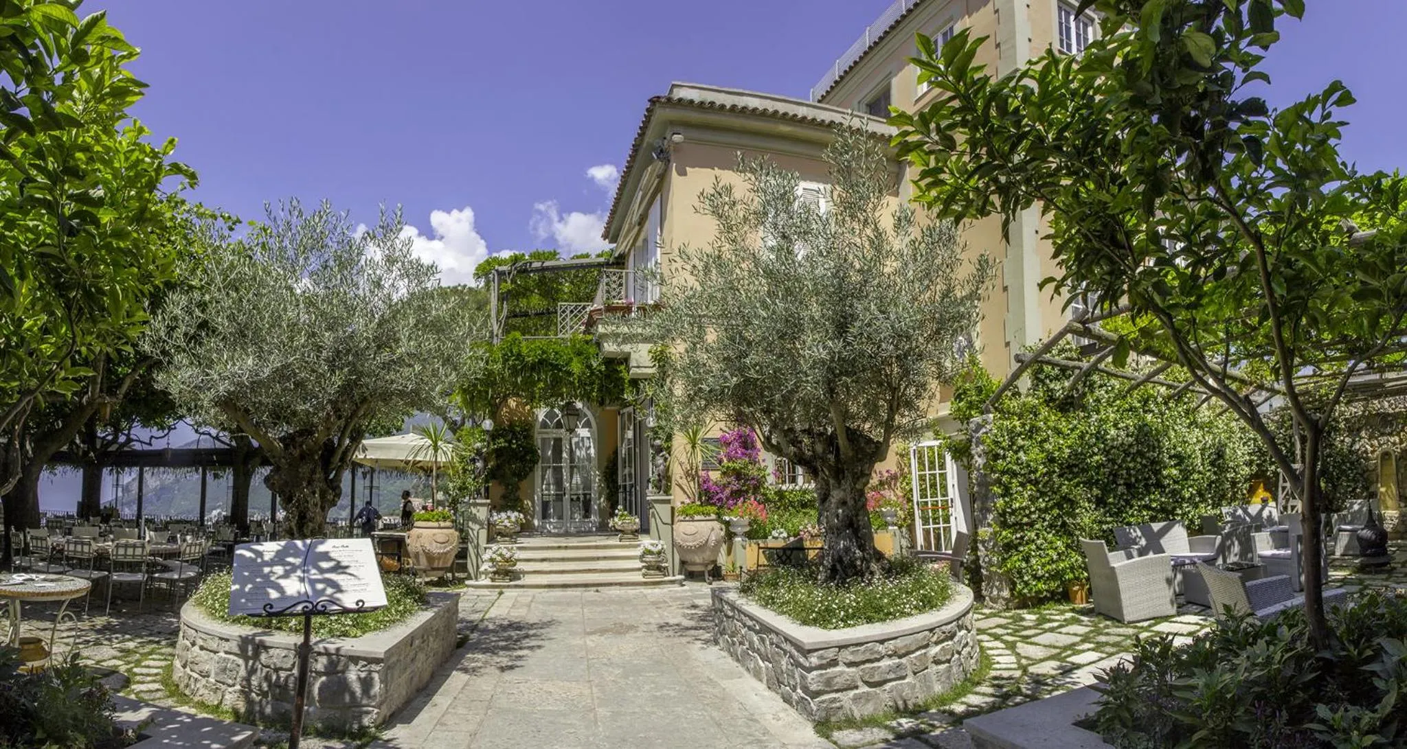 Property building in Hotel Villa Maria