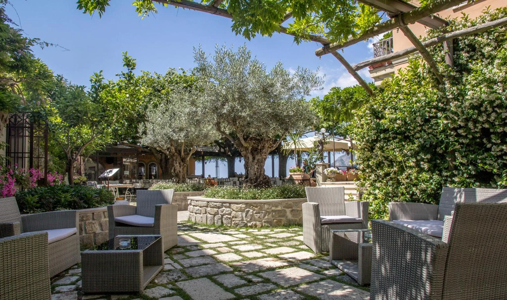 Patio in Hotel Villa Maria