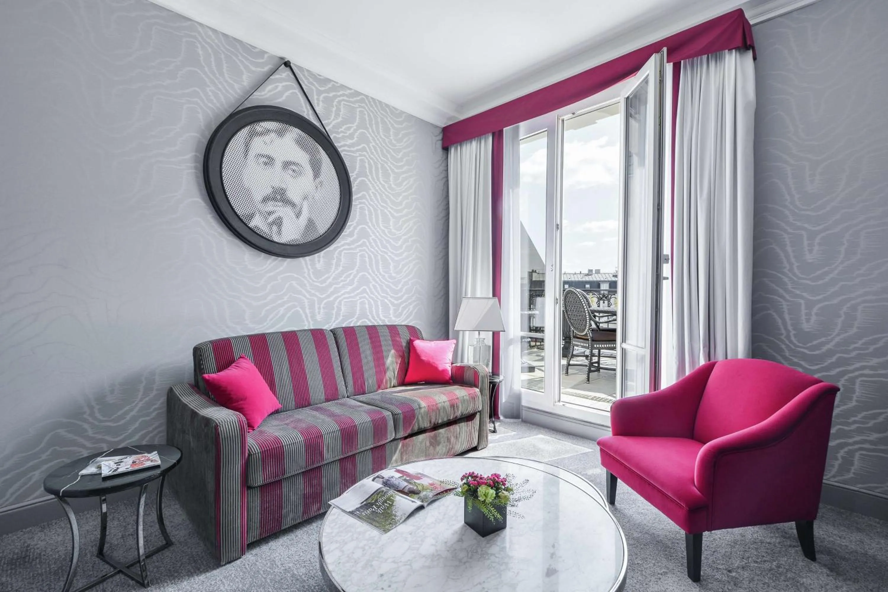 Living room in Maison Astor Paris, Curio Collection by Hilton