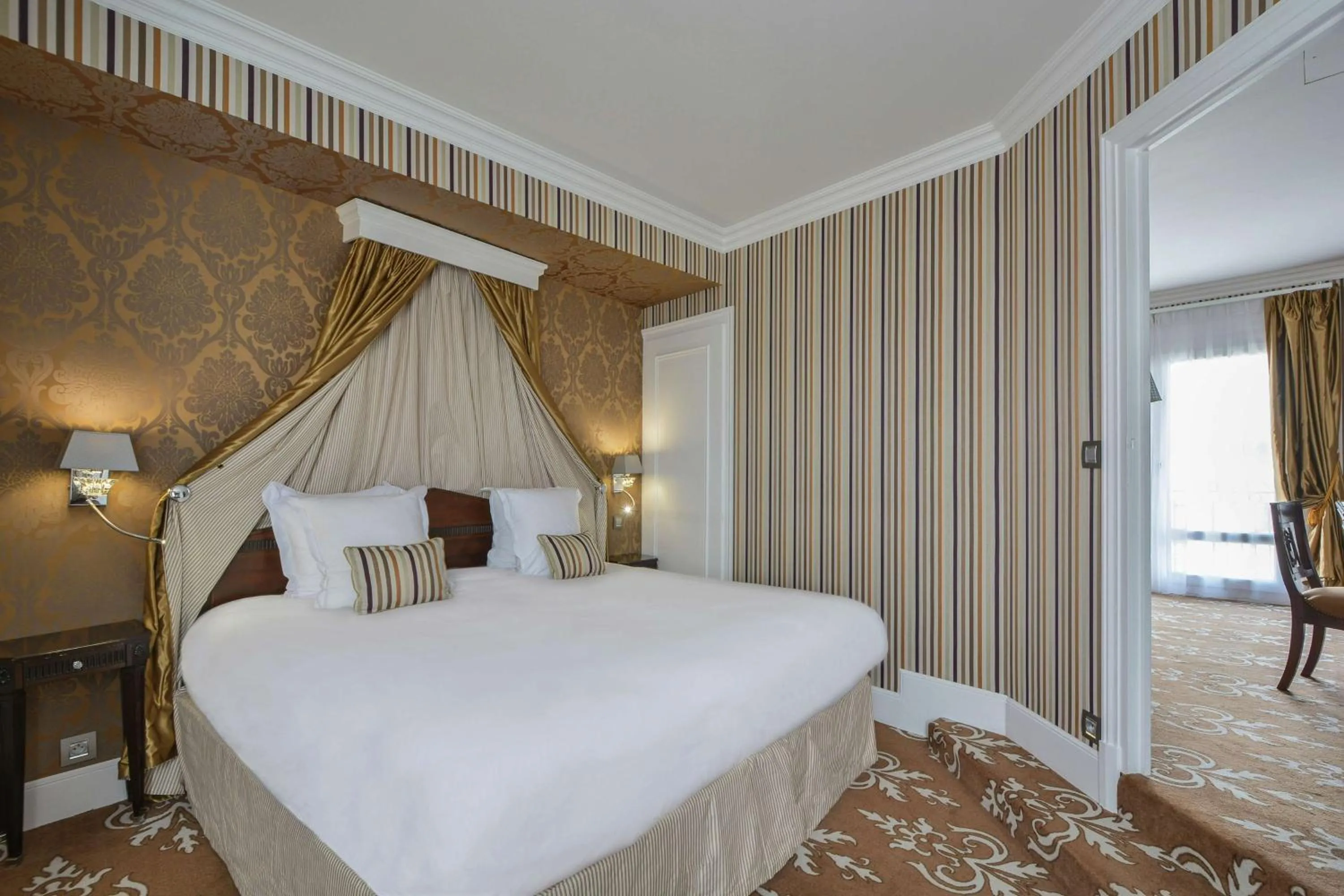 Bed in Maison Astor Paris, Curio Collection by Hilton