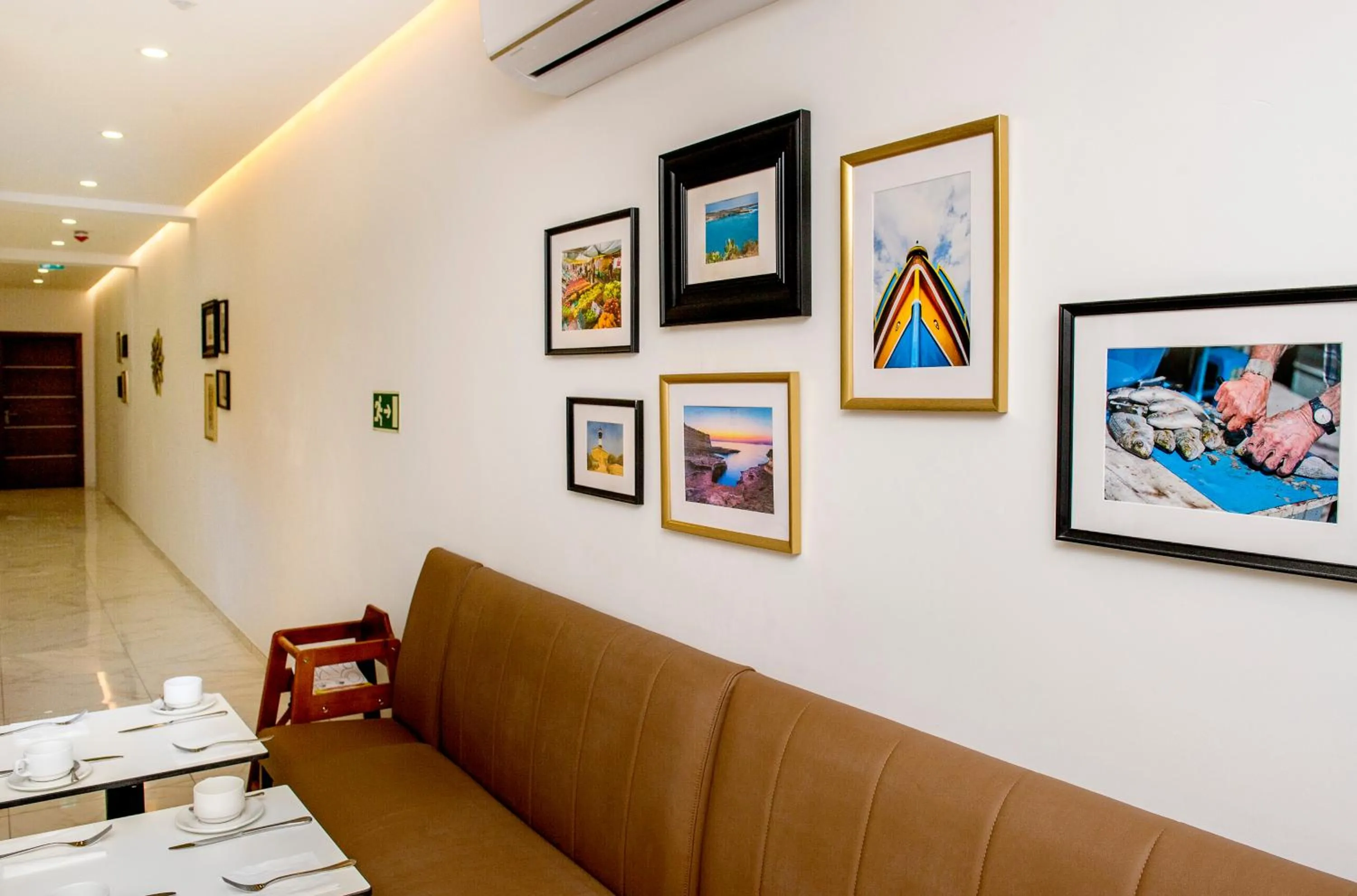 Communal kitchen in South Wind Guesthouse