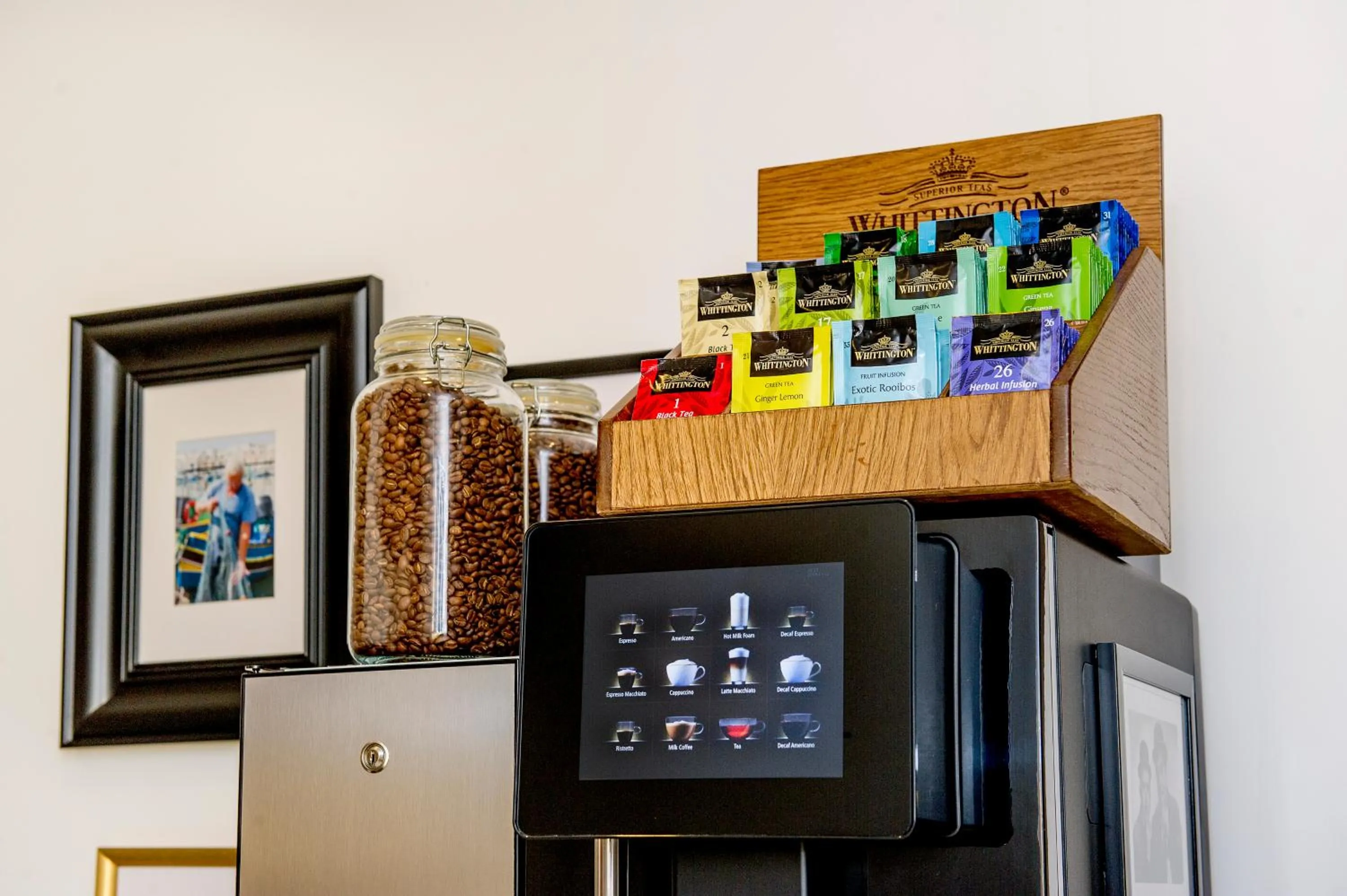 Coffee/tea facilities in South Wind Guesthouse