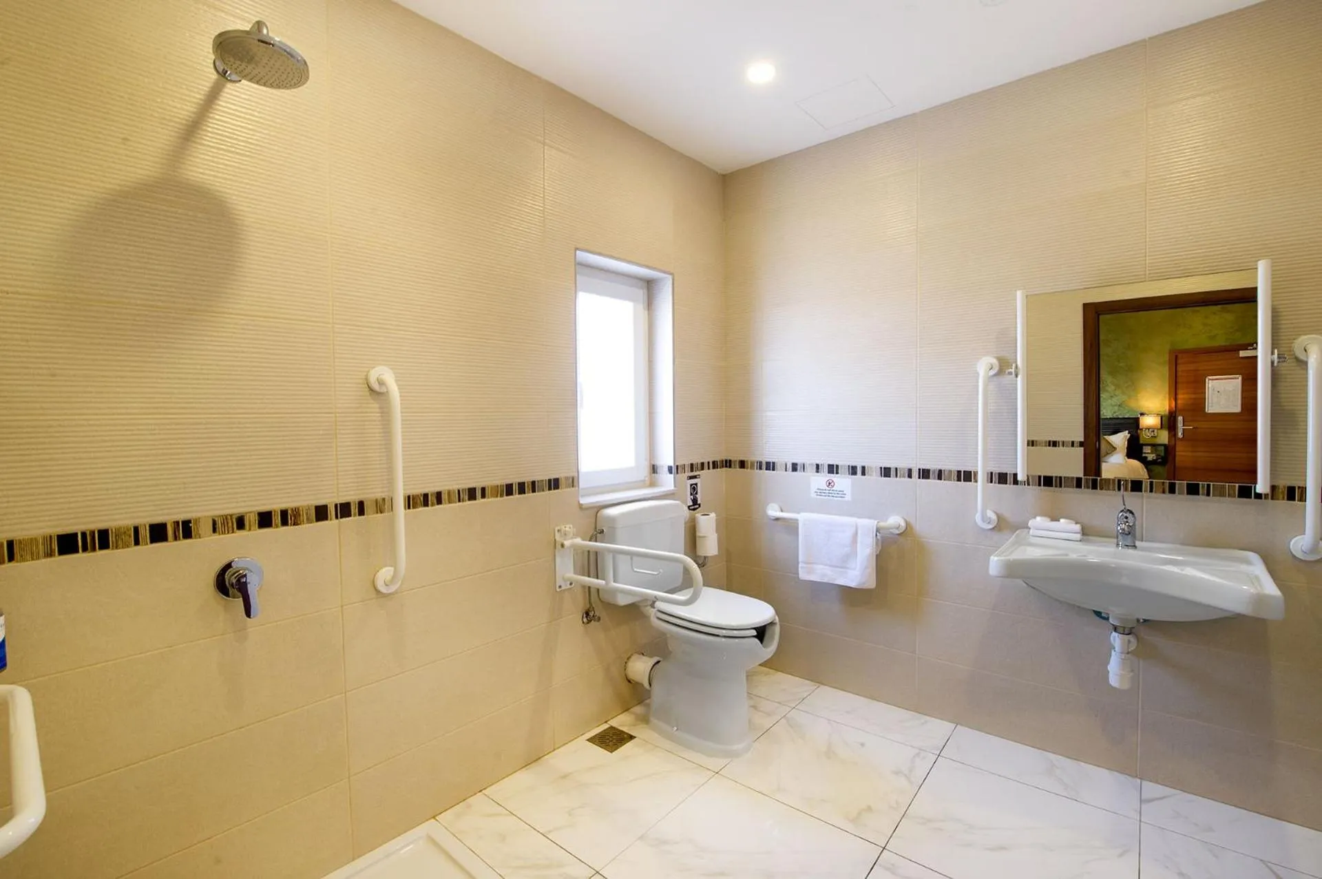 Bathroom in South Wind Guesthouse