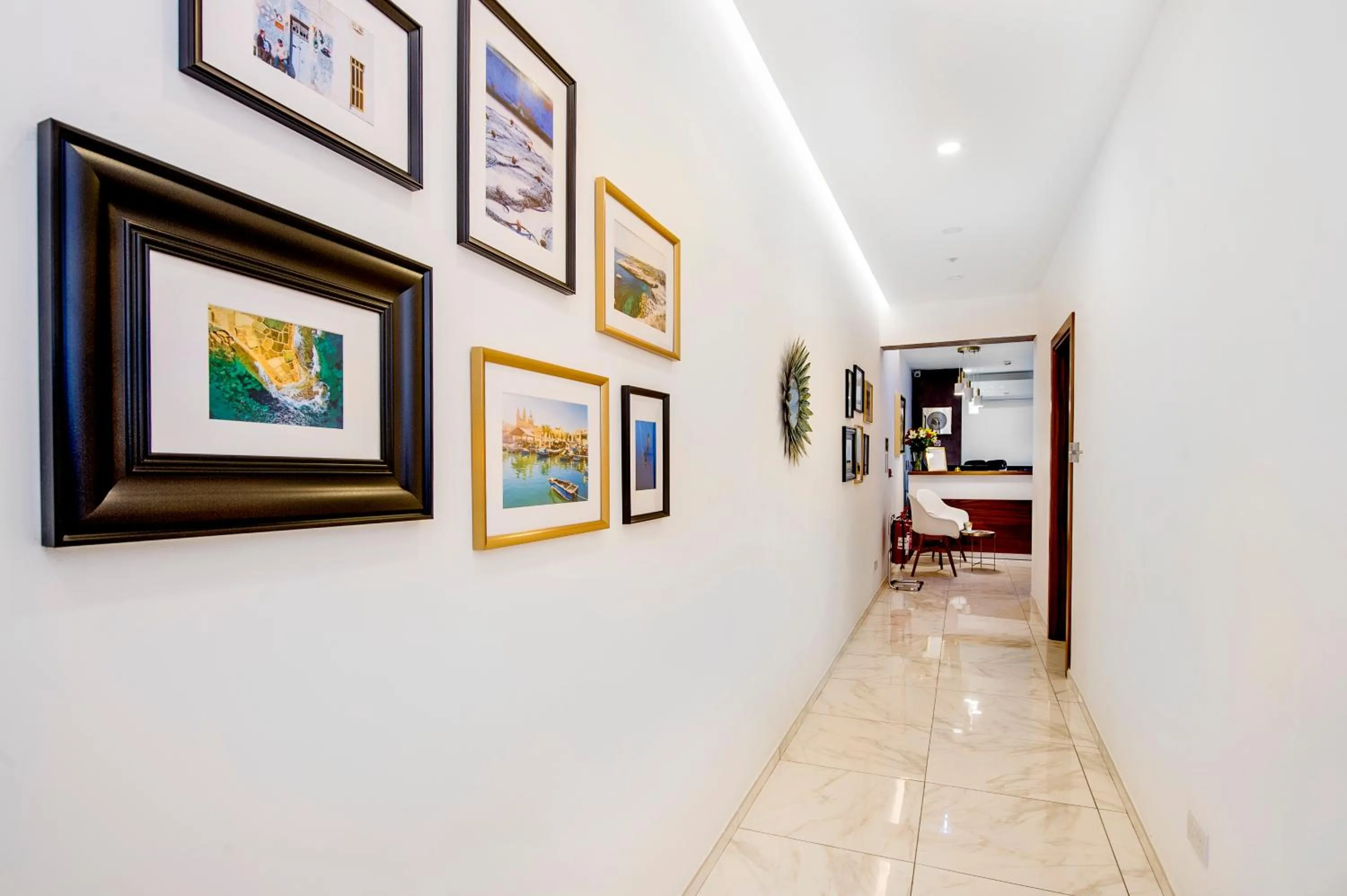 Lobby or reception in South Wind Guesthouse