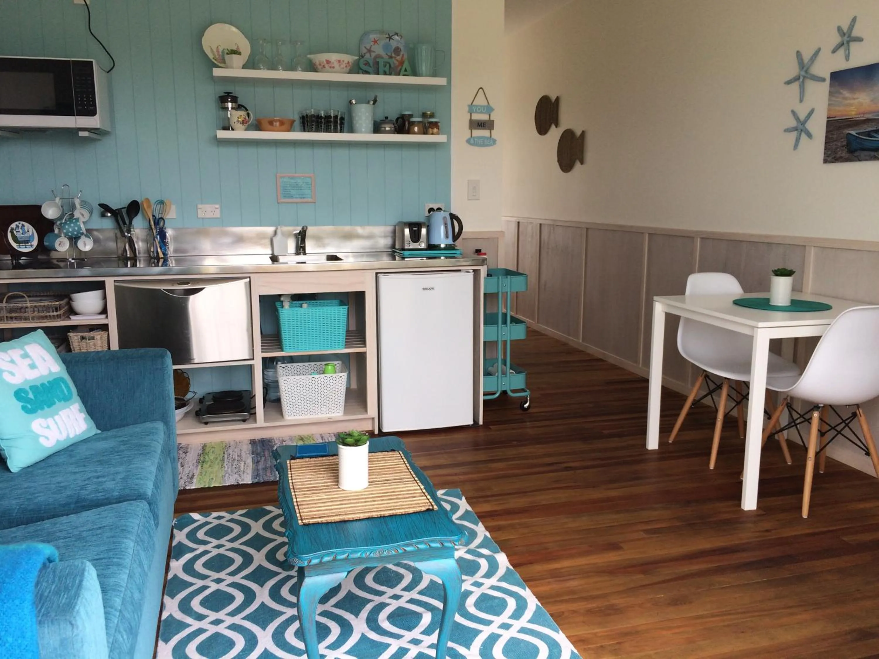 Kitchen or kitchenette in Leigh Central