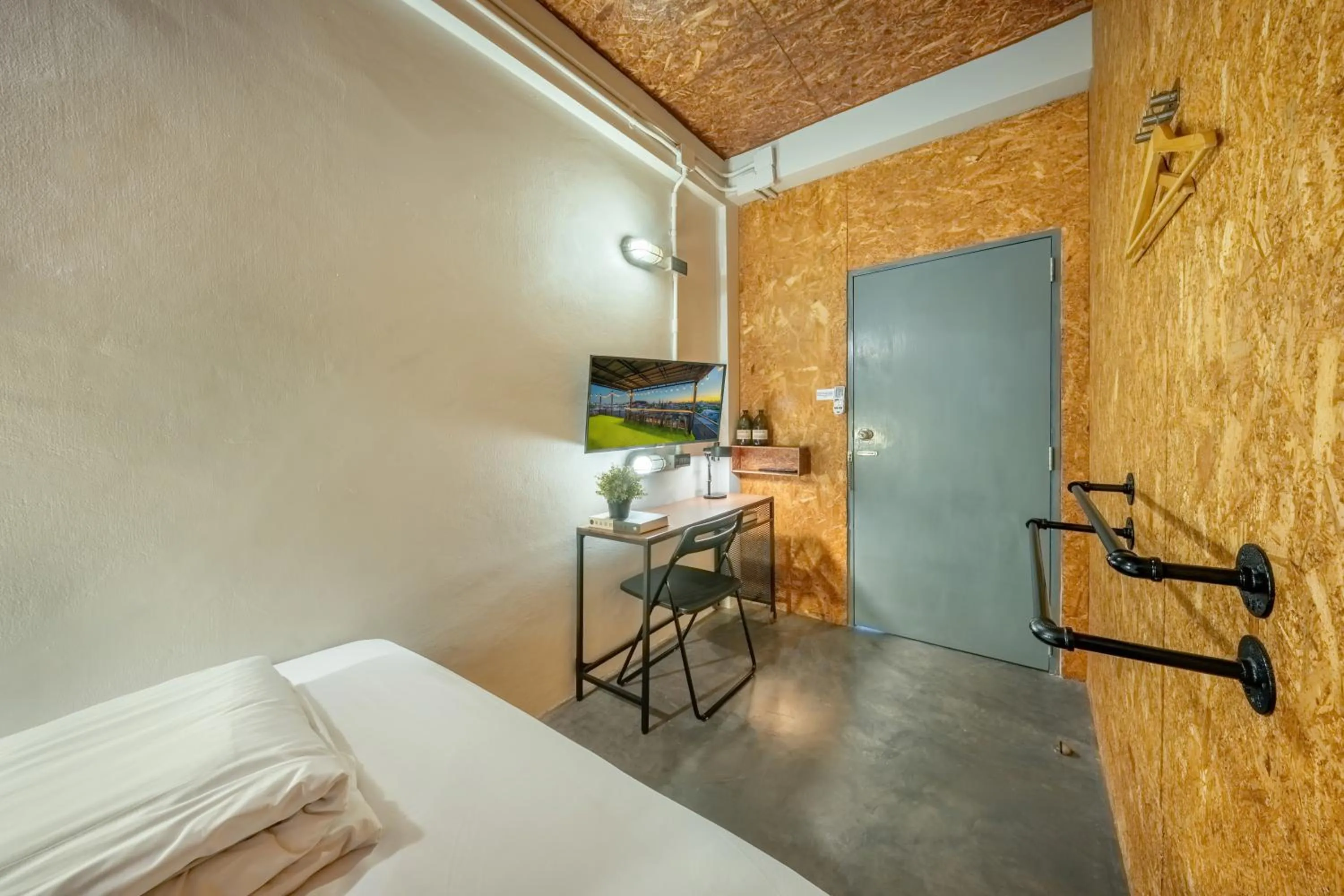 Photo of the whole room, Bed in RALPH Bangkok