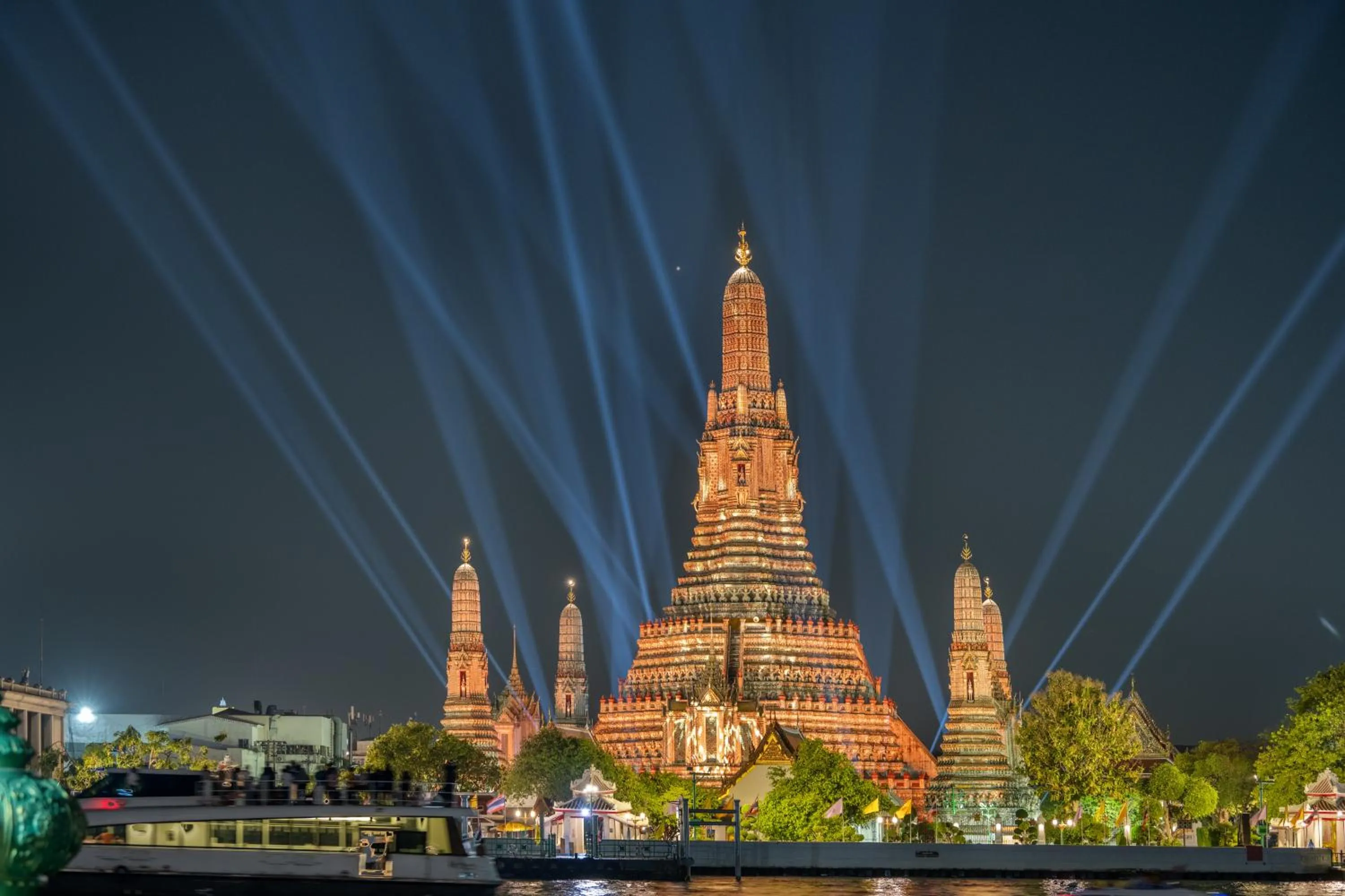 Nearby landmark in RALPH Bangkok