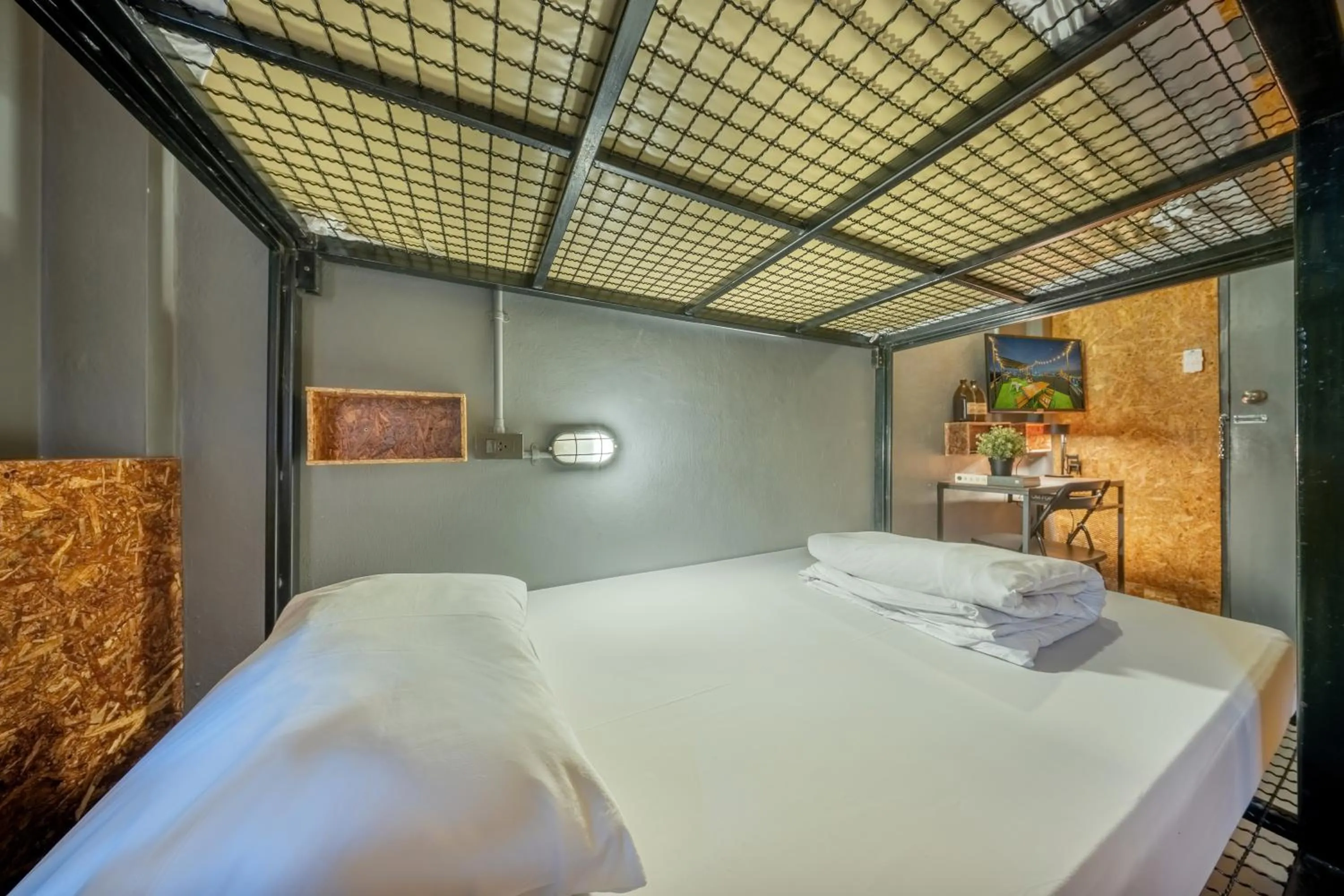 bunk bed, Bed in RALPH Bangkok