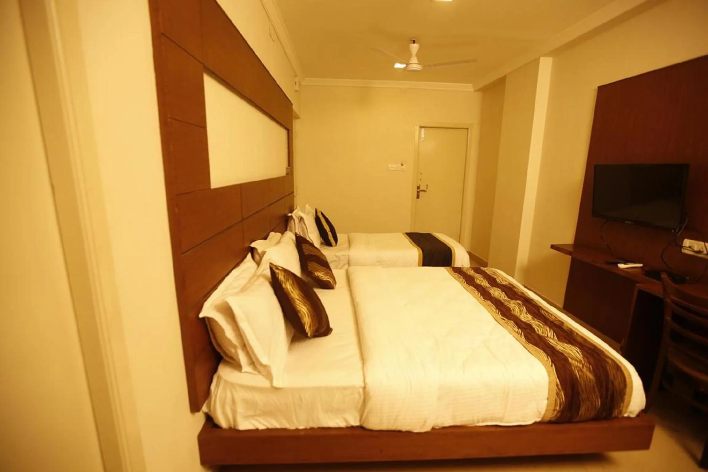 Bedroom, Bed in Orion Residency Hotel Near Chennai Central Railway Station