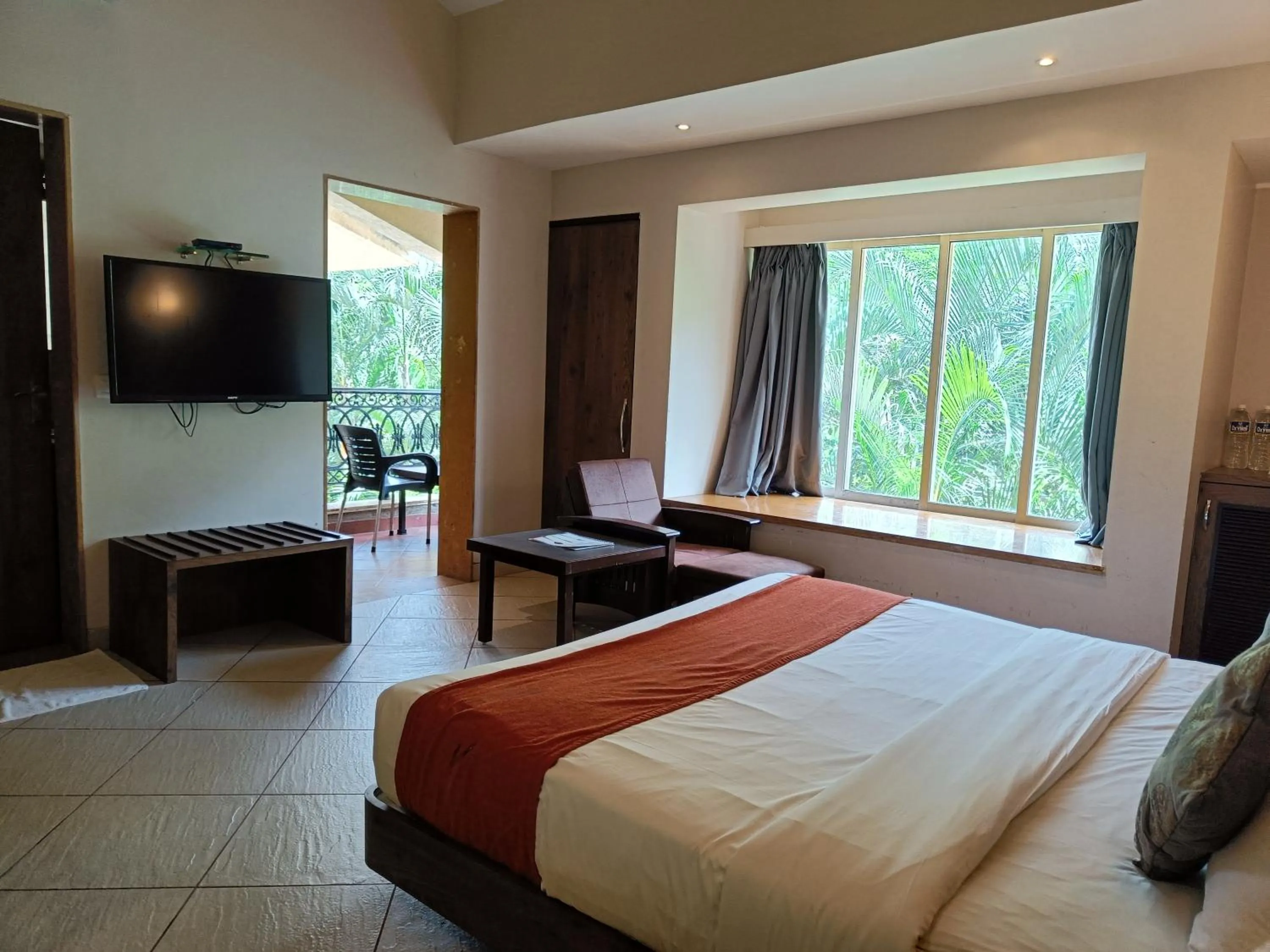 Bed in Misty Meadows, Lonavala