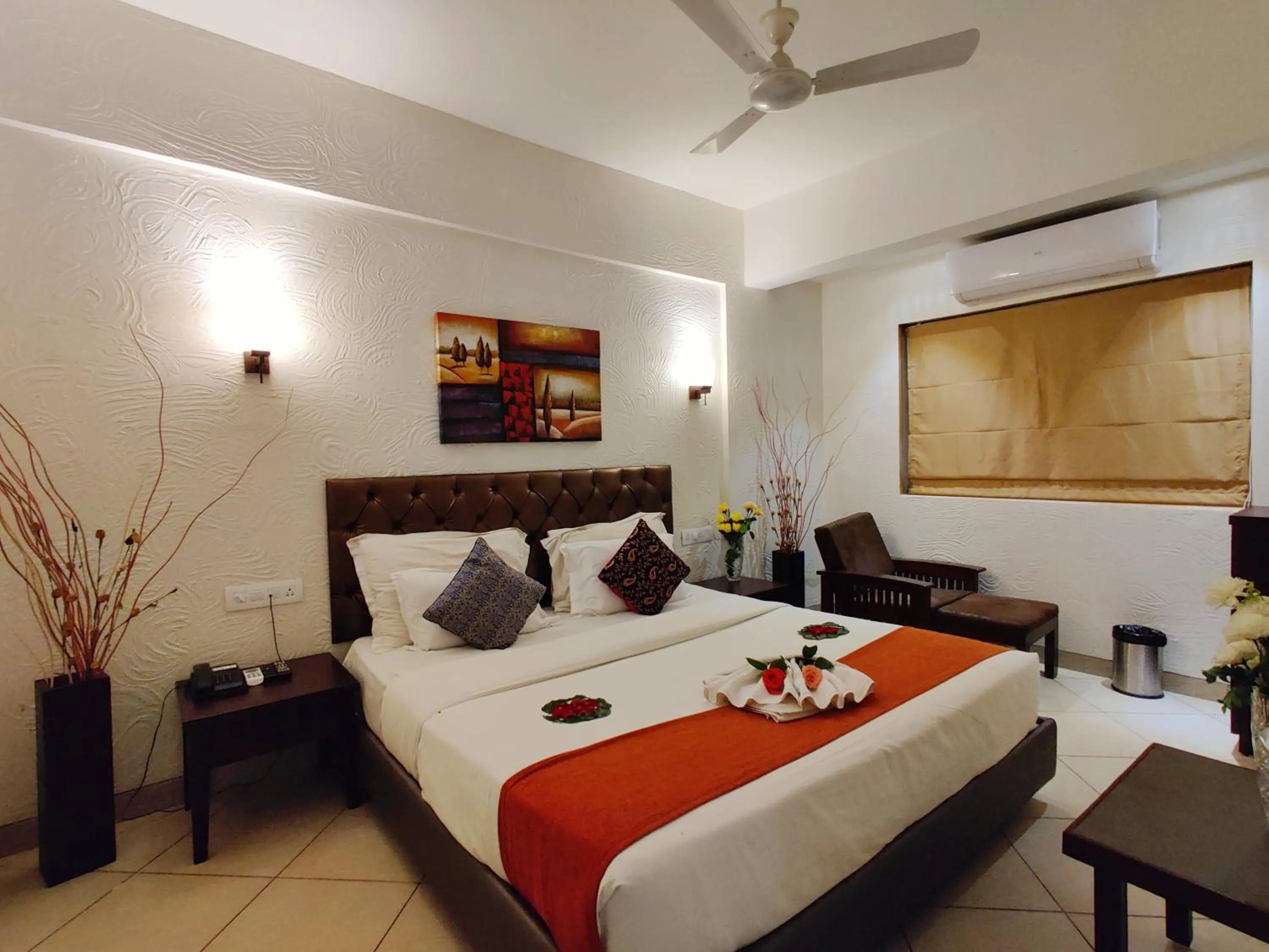 Bed in Misty Meadows, Lonavala